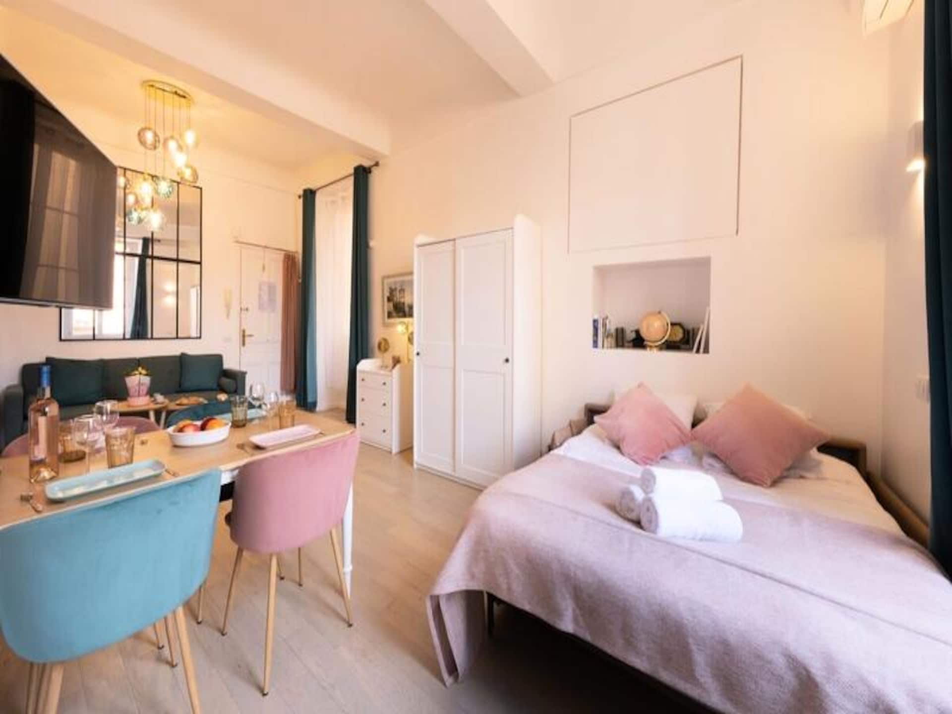 Charmant appartement in hartje Oud Nice met uitzicht op kathedraal - foto 23