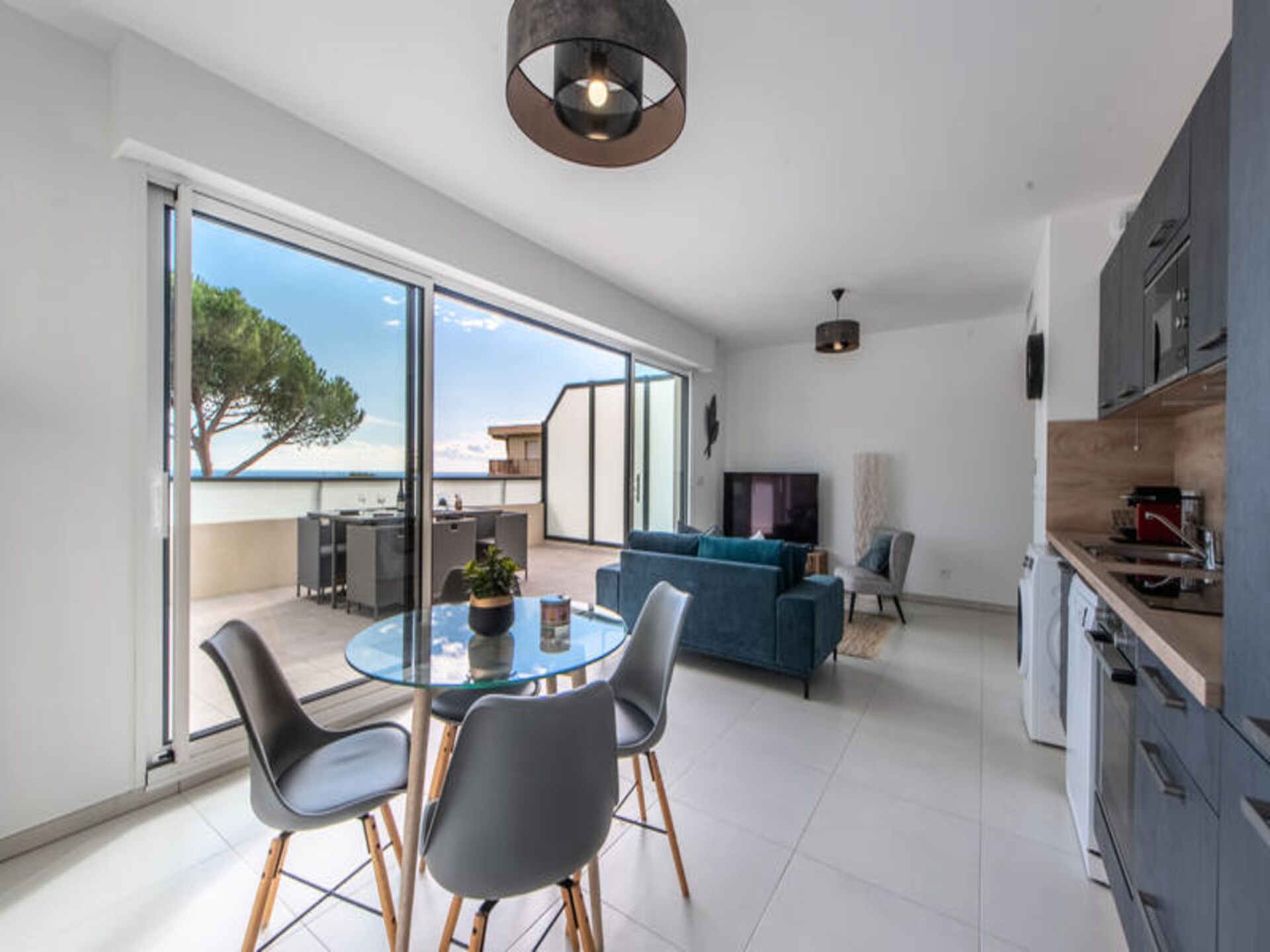 Modern appartement in Cimiez met zeezicht en privégarage, 10 min van strand - foto 4