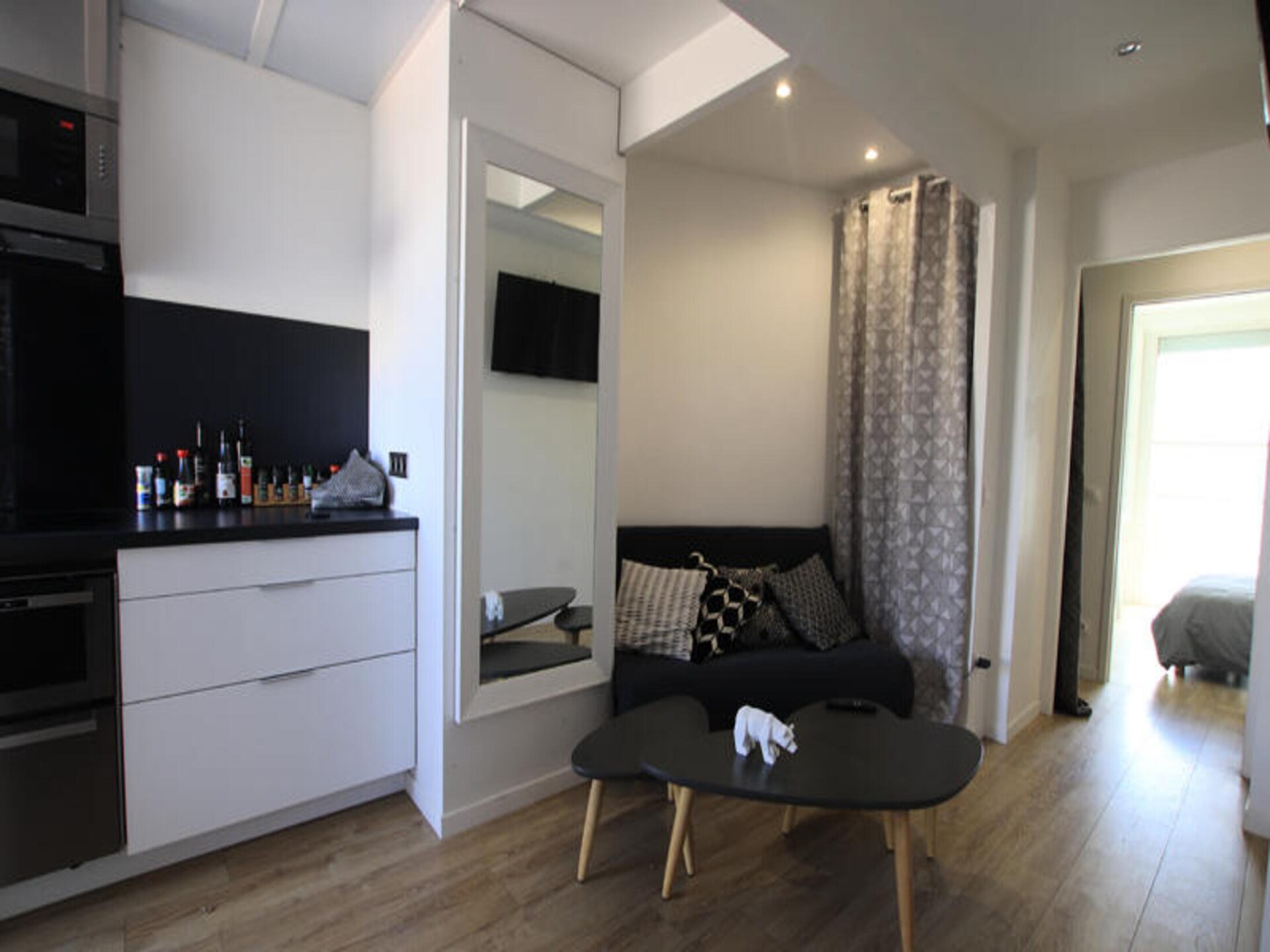 Gerenoveerd appartement op 100 meter van het strand met ruim terras in Nice - foto 13