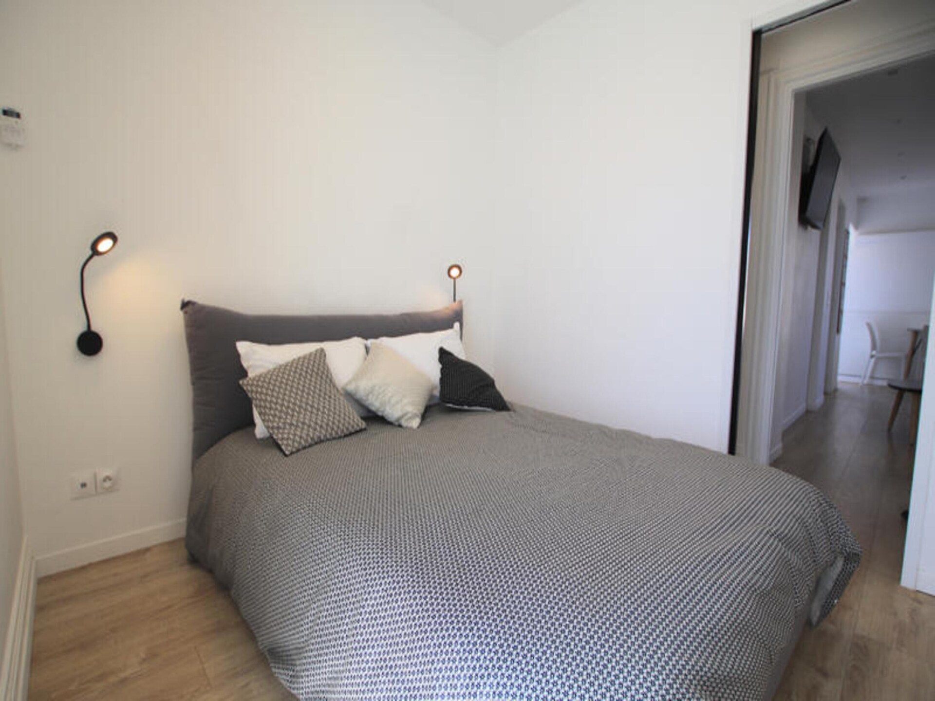 Gerenoveerd appartement op 100 meter van het strand met ruim terras in Nice - foto 16