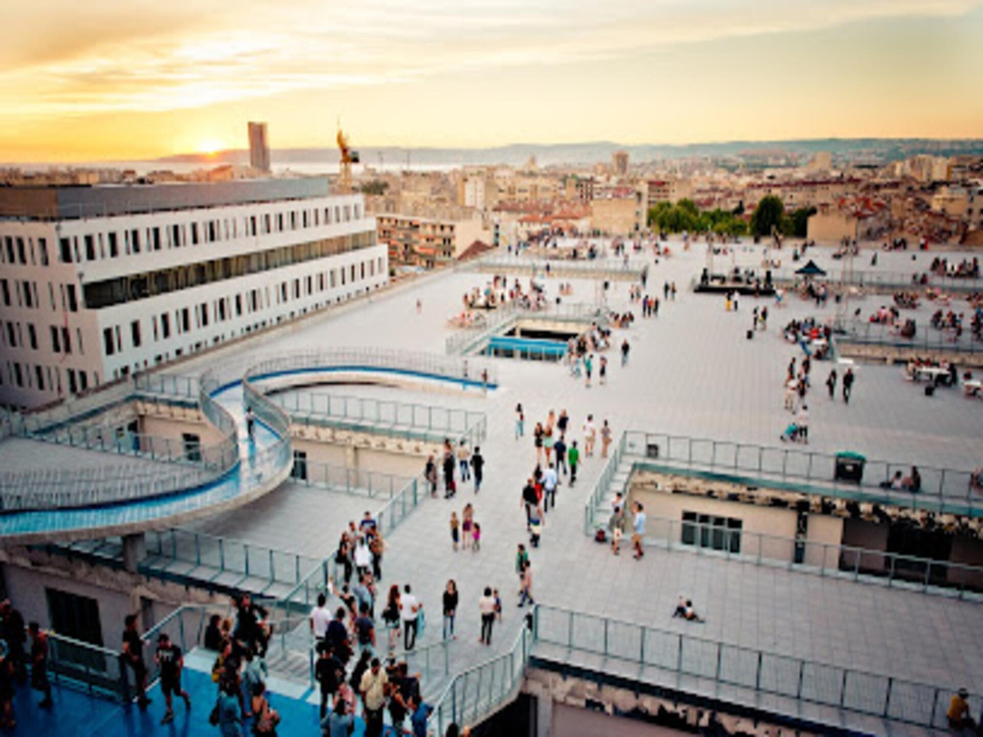 Moderne studio in Marseille, vlakbij de oude haven en met zwembad - foto 1