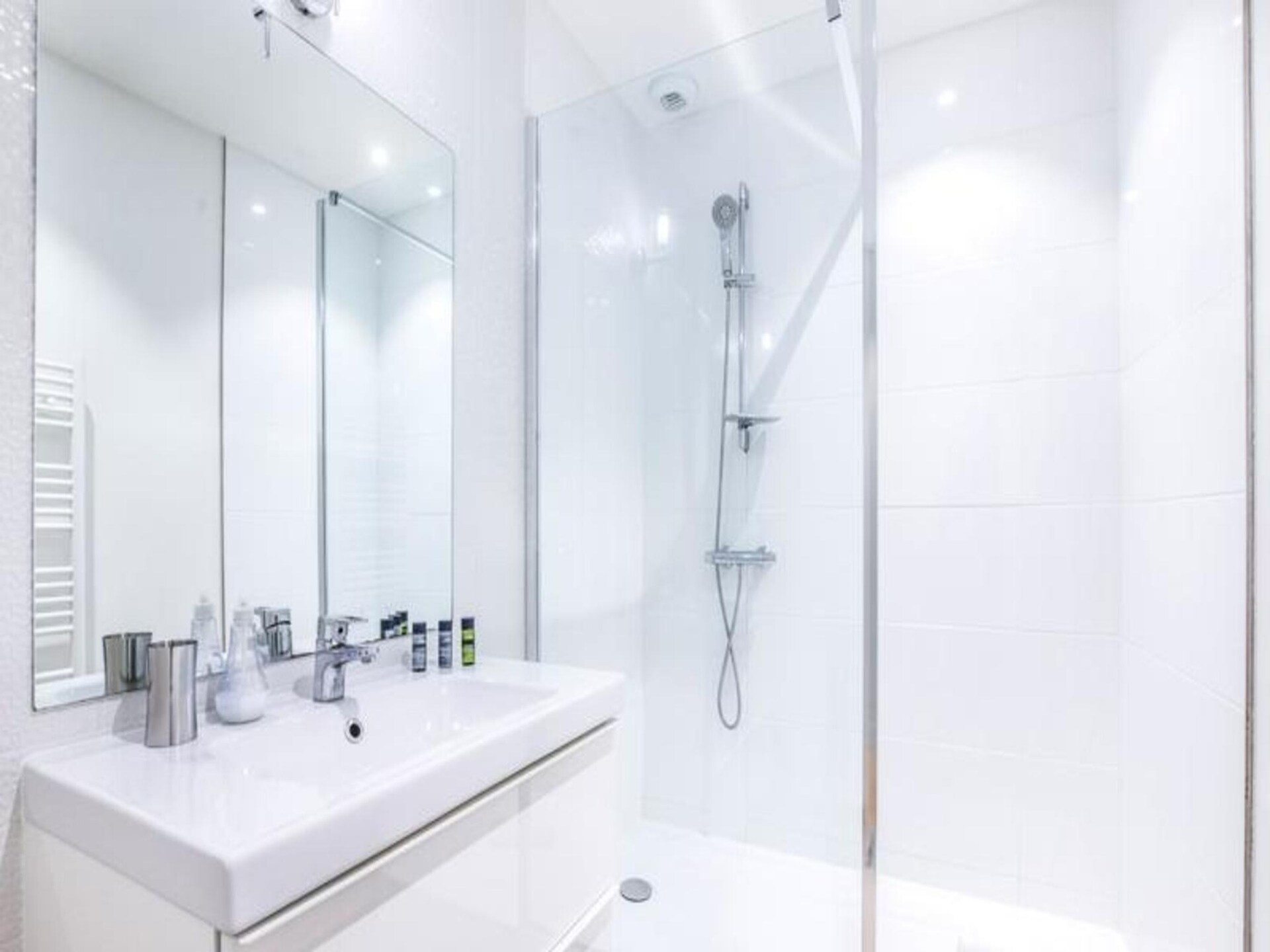 Licht & sfeervol appartement in de Gouden Driehoek, vlakbij Place des Quinconces - foto 17