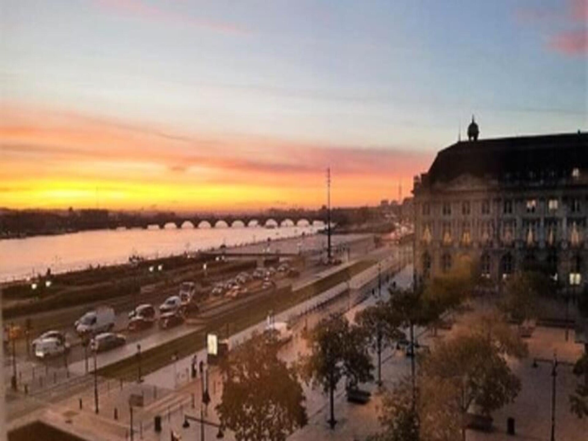 Luxe appartement met uitzicht op Place de la Bourse en de Garonne - foto 20