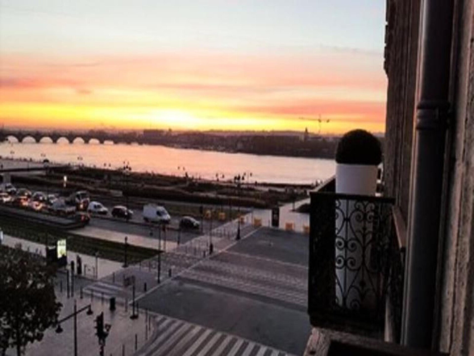 Luxe appartement met uitzicht op Place de la Bourse en de Garonne - foto 22