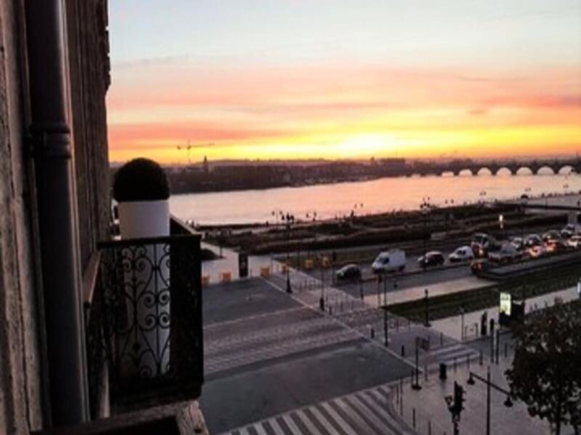 Luxe appartement met uitzicht op Place de la Bourse en de Garonne - foto 23