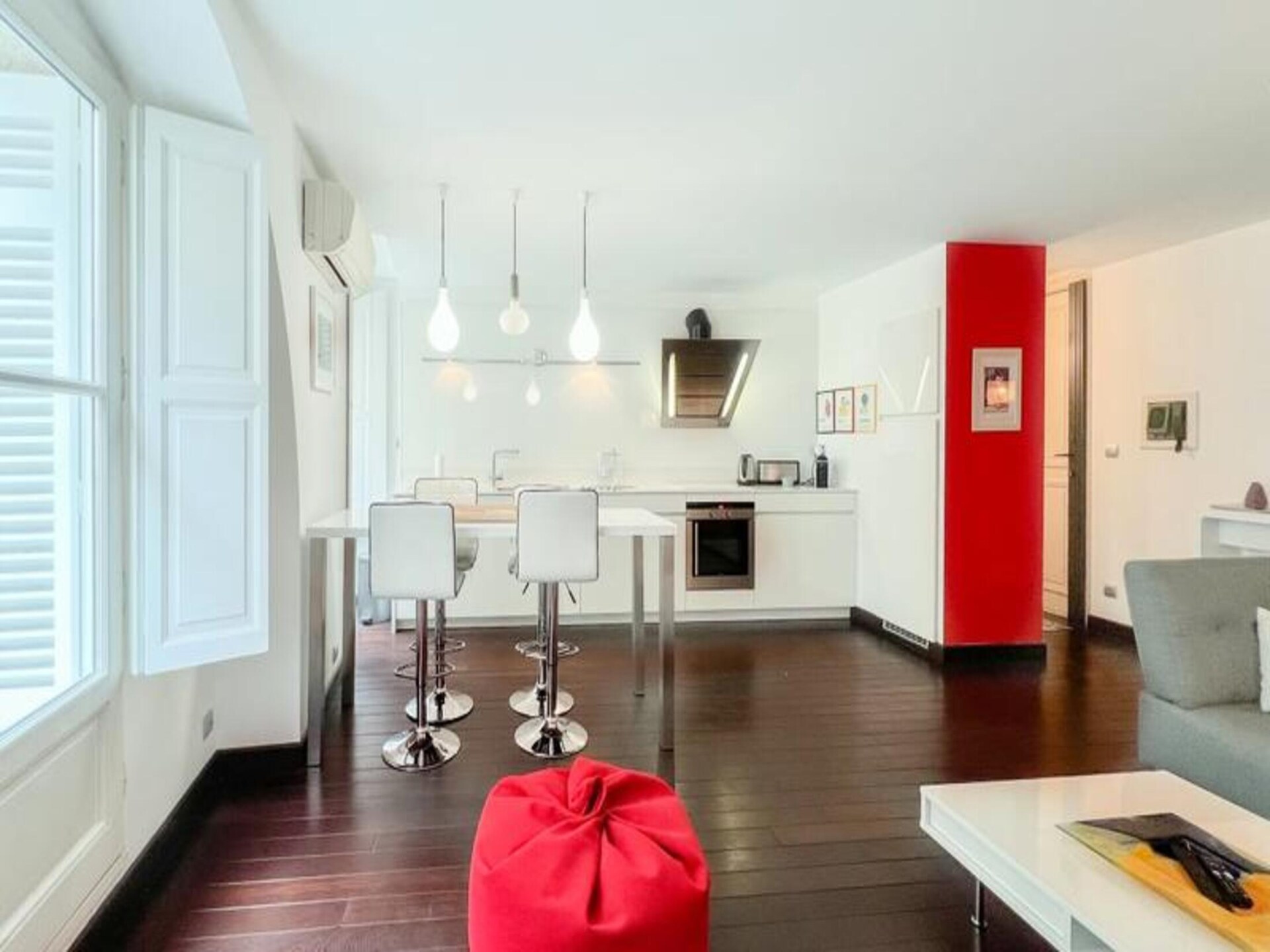 Authentiek appartement van 75m² in de prestigieuze Gouden Driehoek van Bordeaux - foto 15