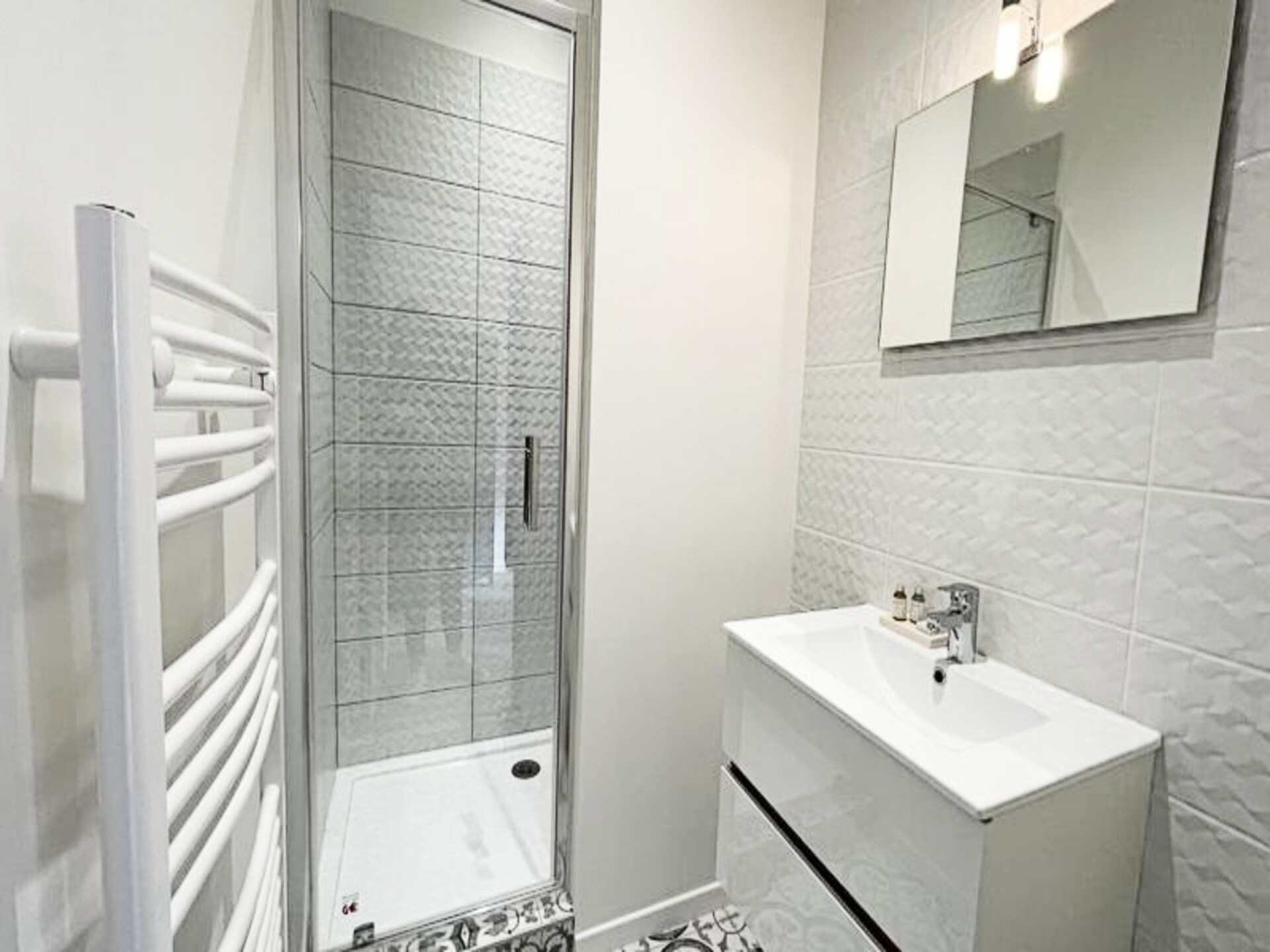 Sfeervol Bordeaux-appartement met airco en privéterras voor 2 personen - foto 14
