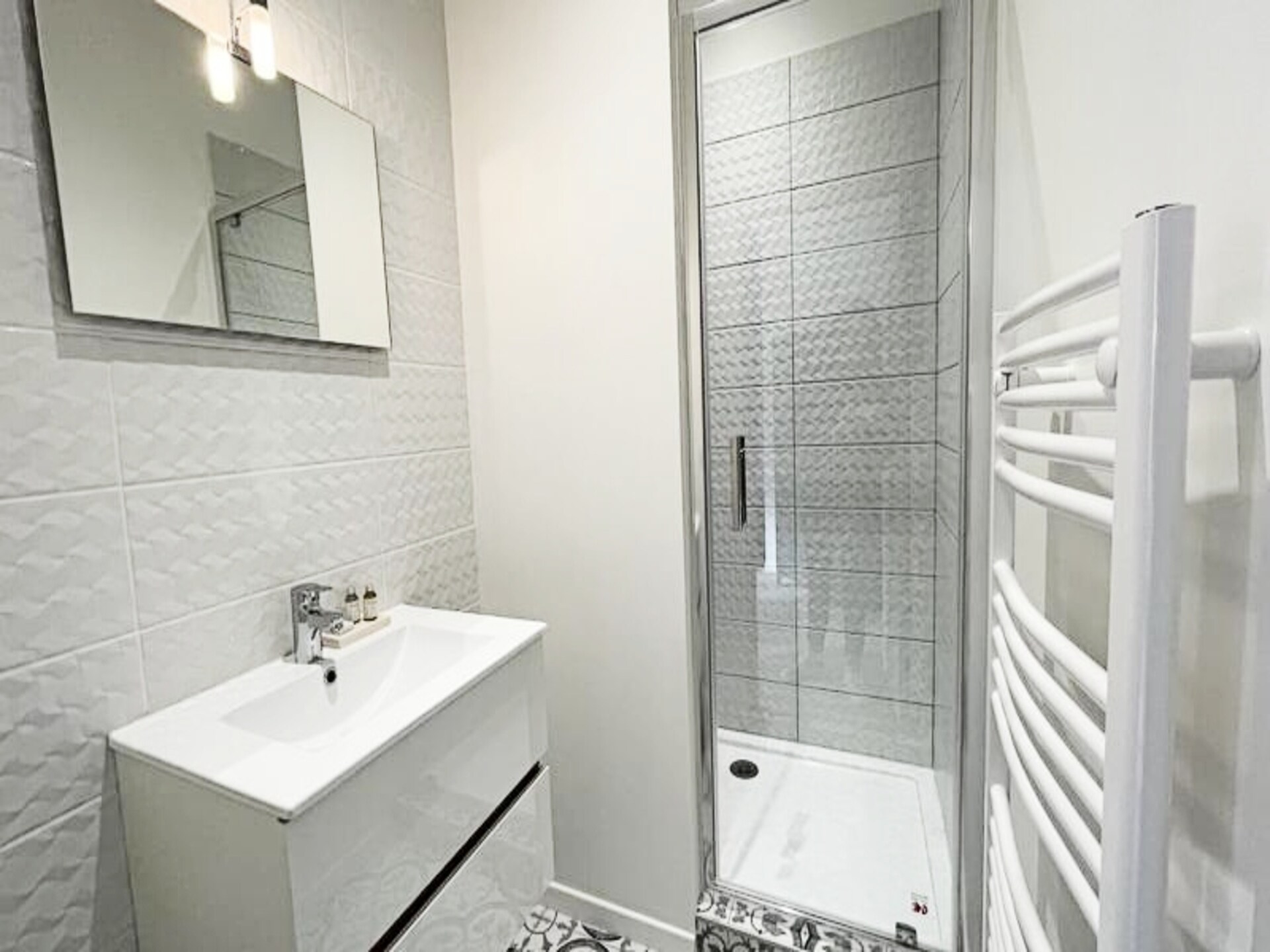Sfeervol Bordeaux-appartement met airco en privéterras voor 2 personen - foto 26