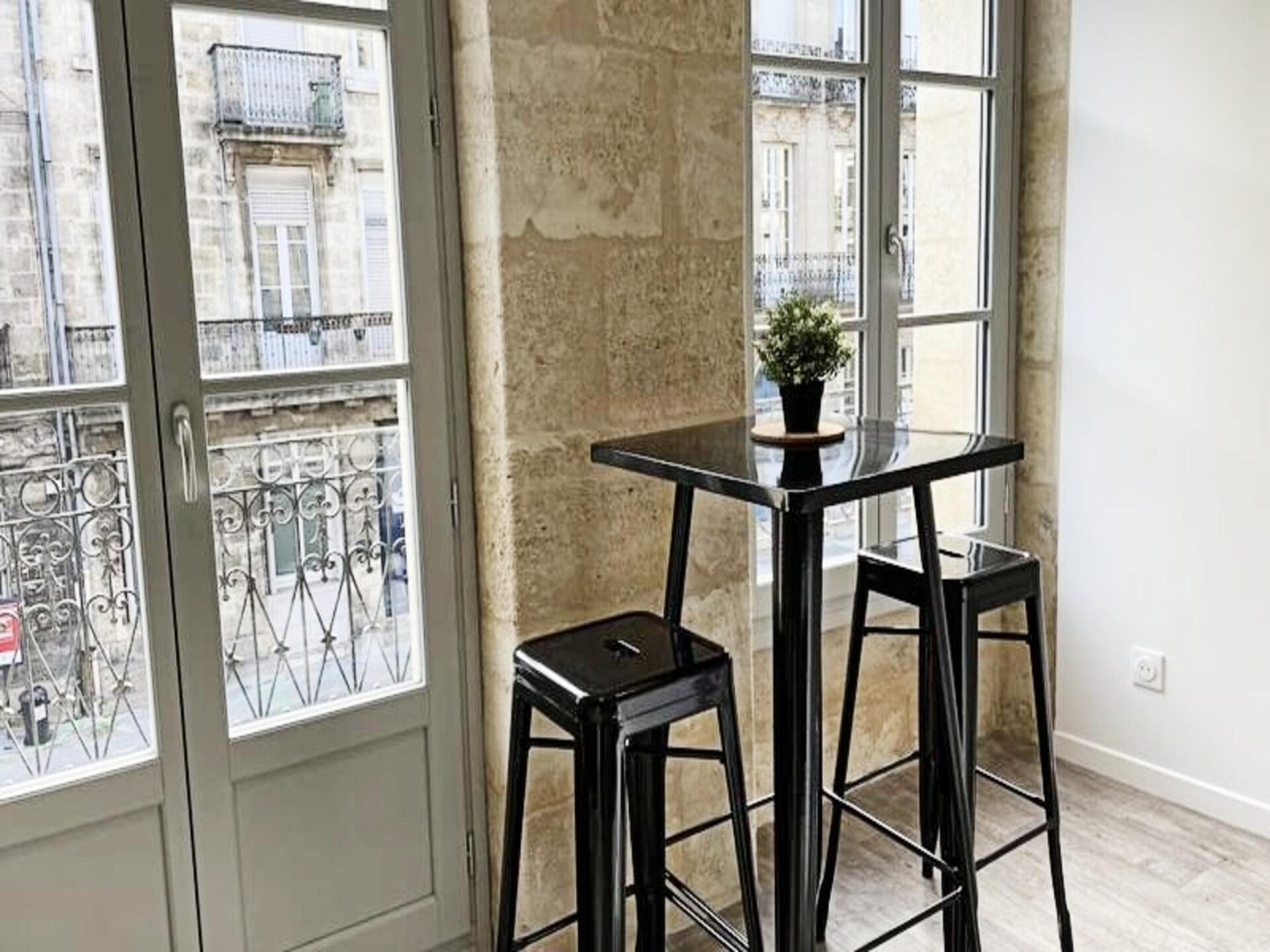 Sfeervol Bordeaux-appartement met airco en privéterras voor 2 personen - foto 28