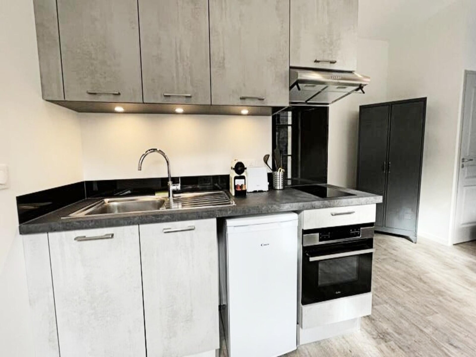 Sfeervol Bordeaux-appartement met airco en privéterras voor 2 personen - foto 31