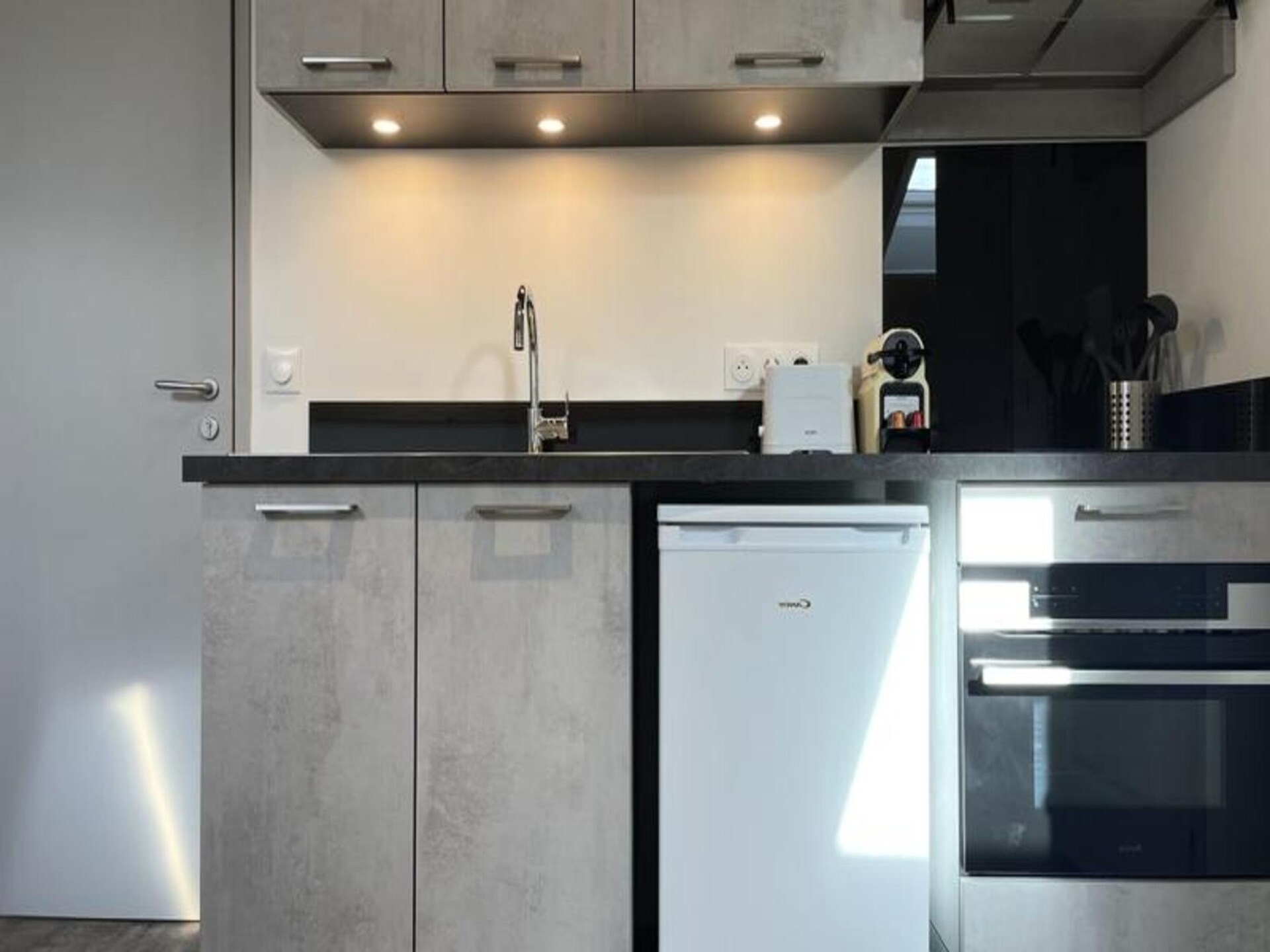 Gerenoveerd studio-appartement met airco in hartje Bordeaux - foto 8