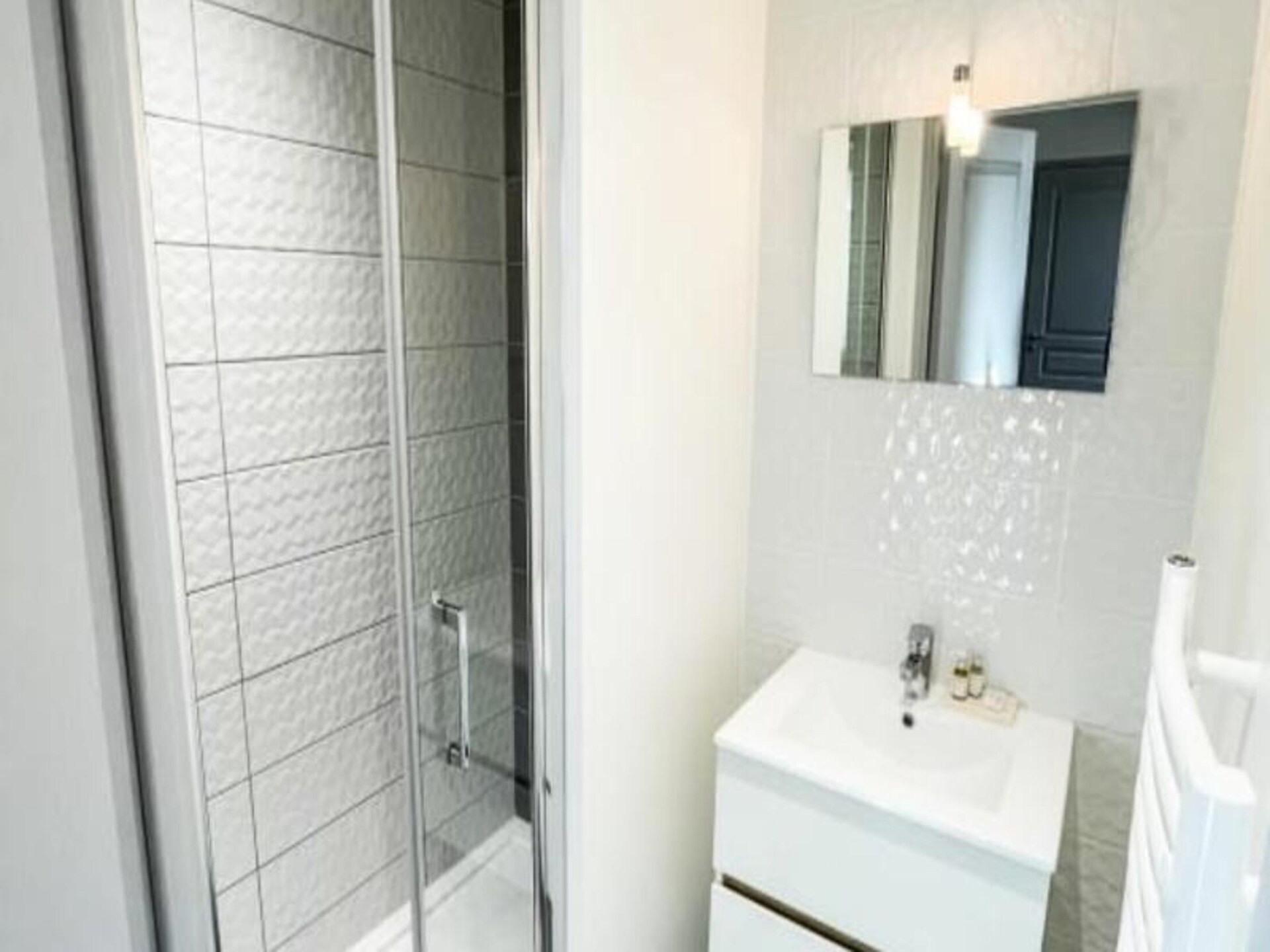 Gerenoveerd studio-appartement met airco in hartje Bordeaux - foto 12
