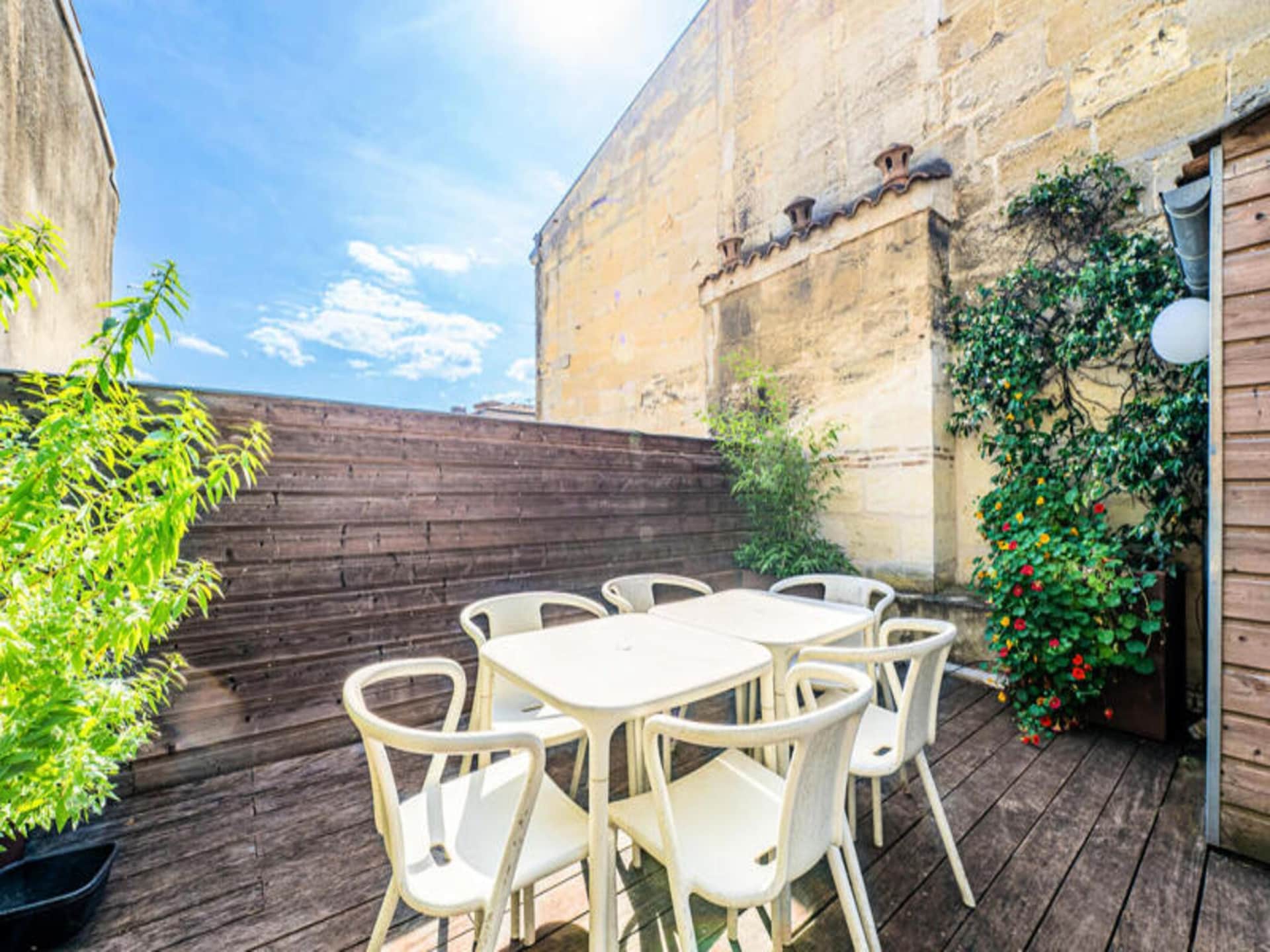 Ruim Duplex Appartement met 3 Slaapkamers en Rooftop Terras in Bordeaux - foto 19