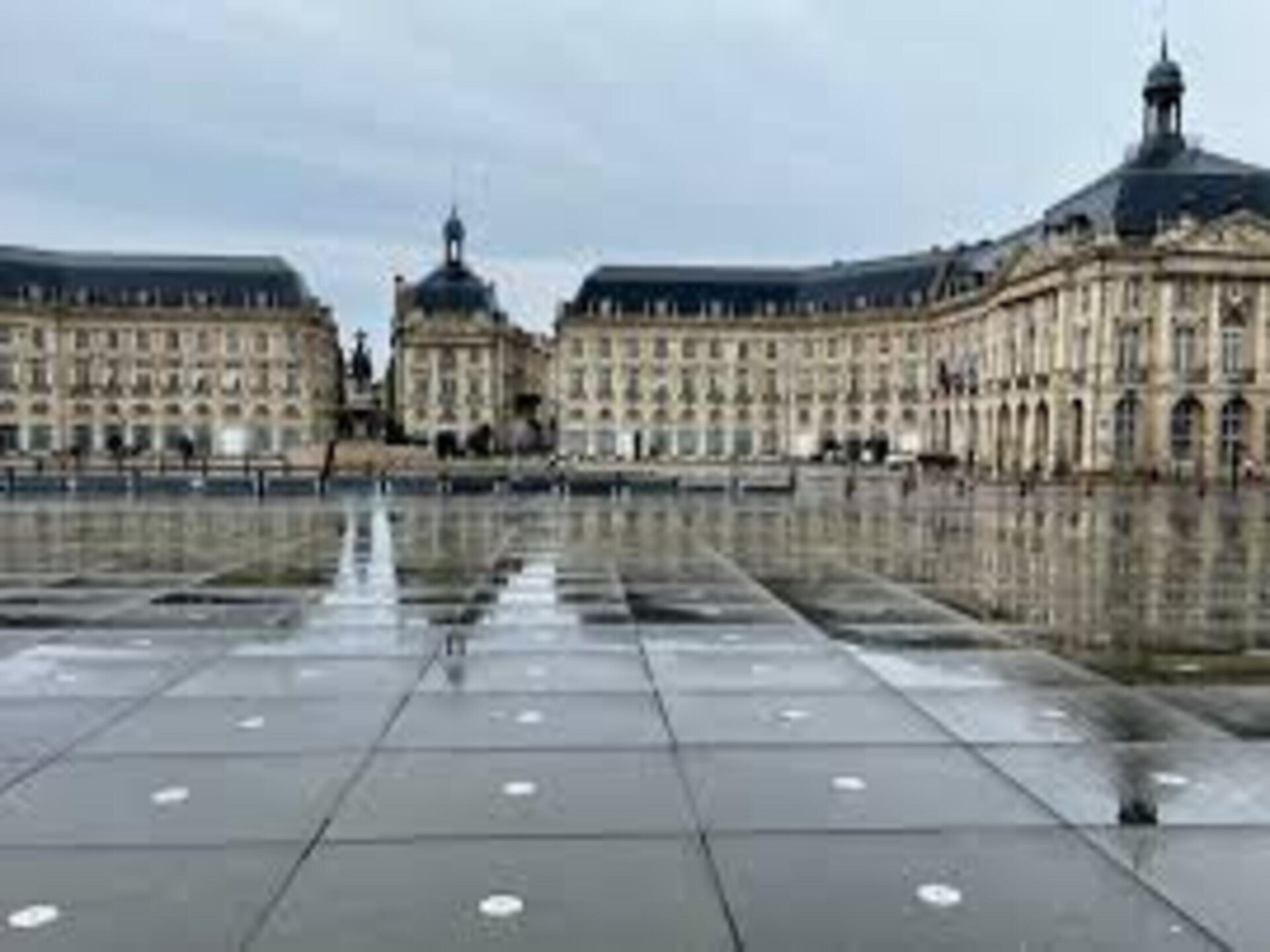 Stijlvol appartement in de Jardin Public, hartje Bordeaux voor 4 personen - foto 21
