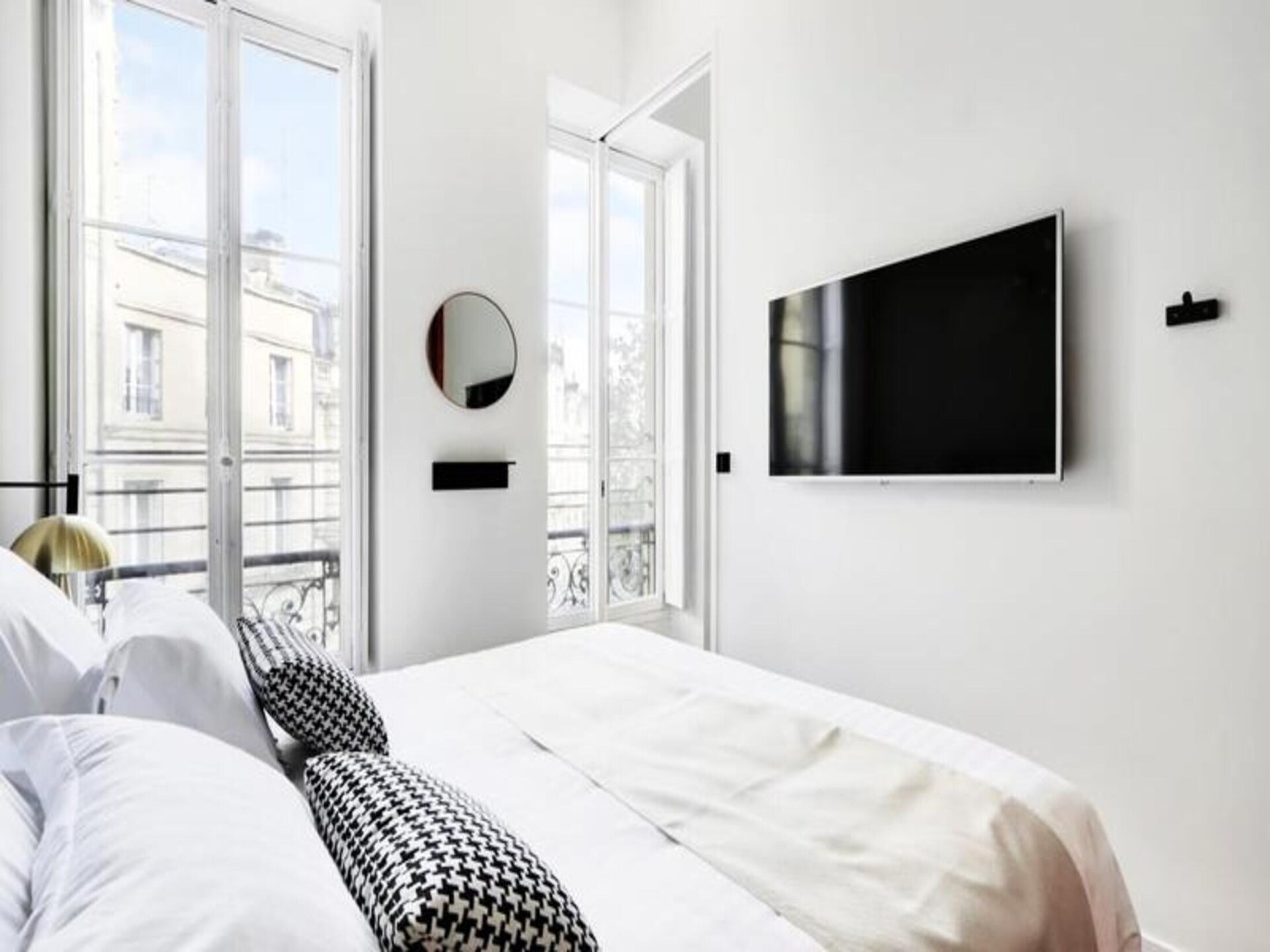 Suite Aviau: Elegant verblijf in hartje Bordeaux met uitzicht op iconische straat - foto 25