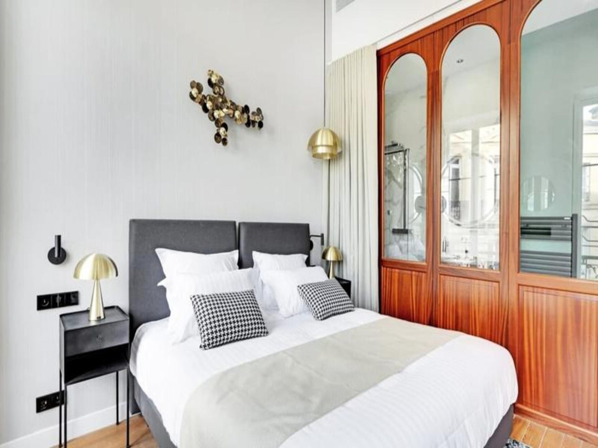 Suite Aviau: Elegant verblijf in hartje Bordeaux met uitzicht op iconische straat - foto 13