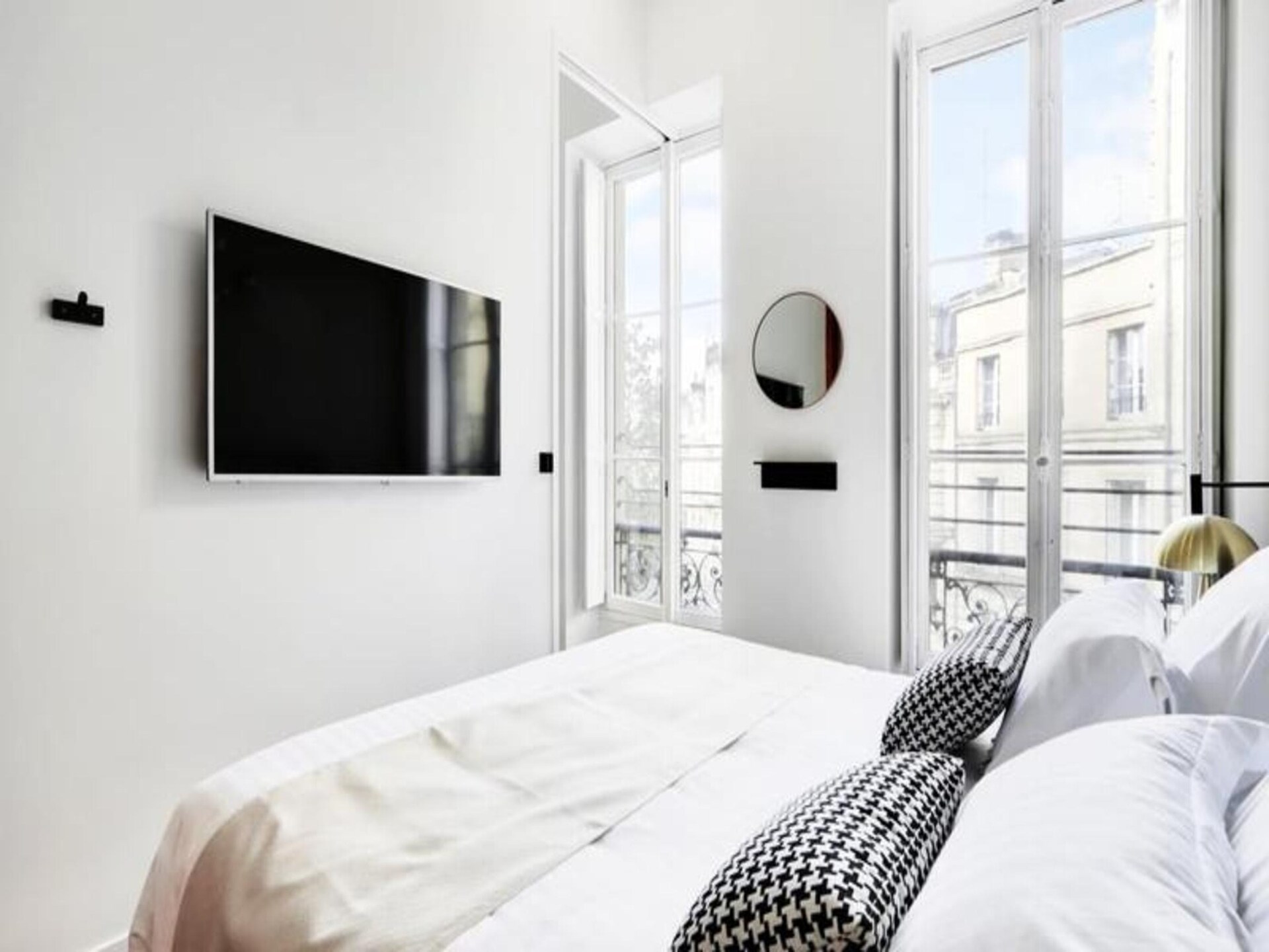 Suite Aviau: Elegant verblijf in hartje Bordeaux met uitzicht op iconische straat - foto 9