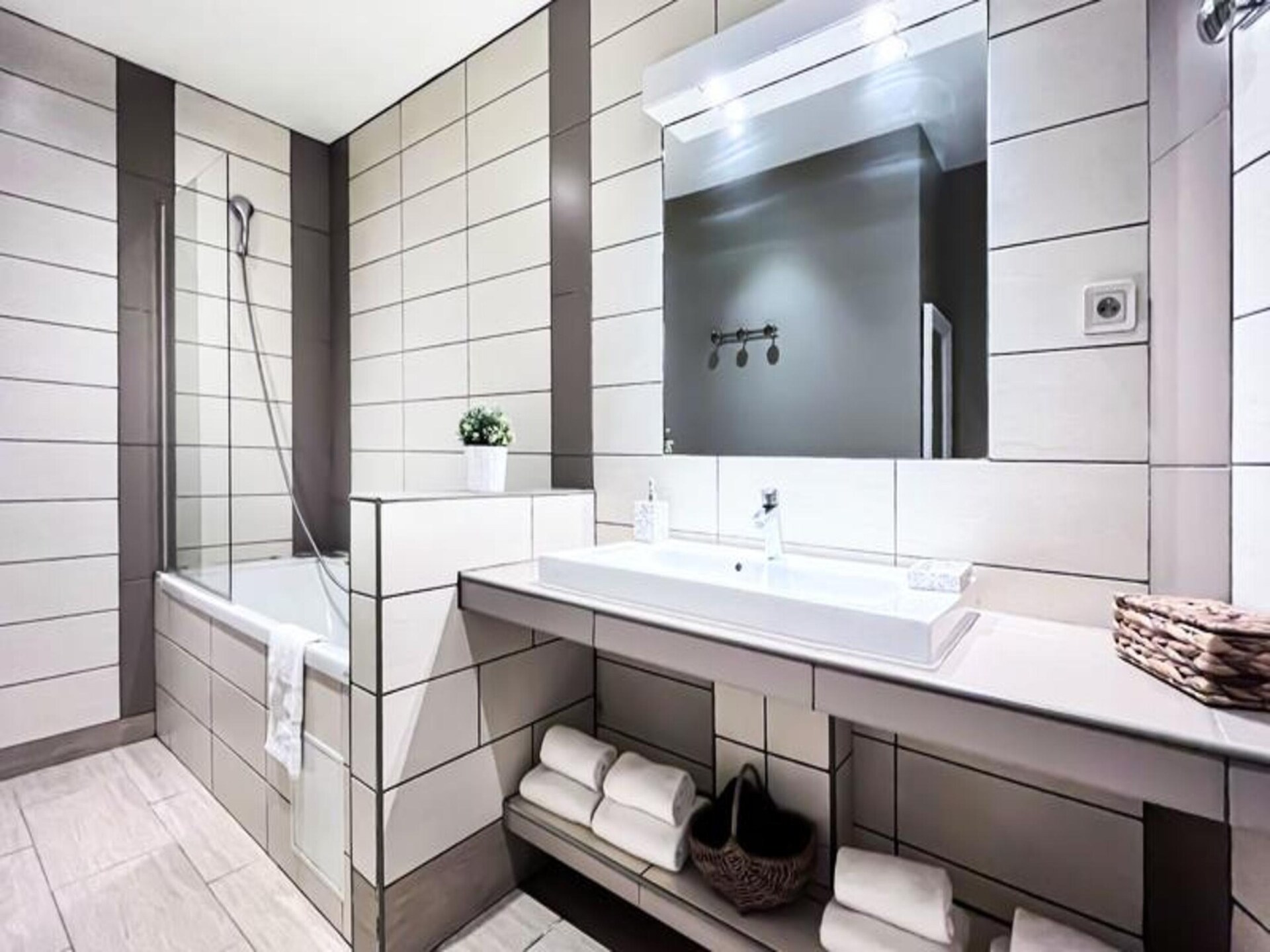 Sfeervol Appartement in Bordeaux, op 300m van het Centrum - foto 15