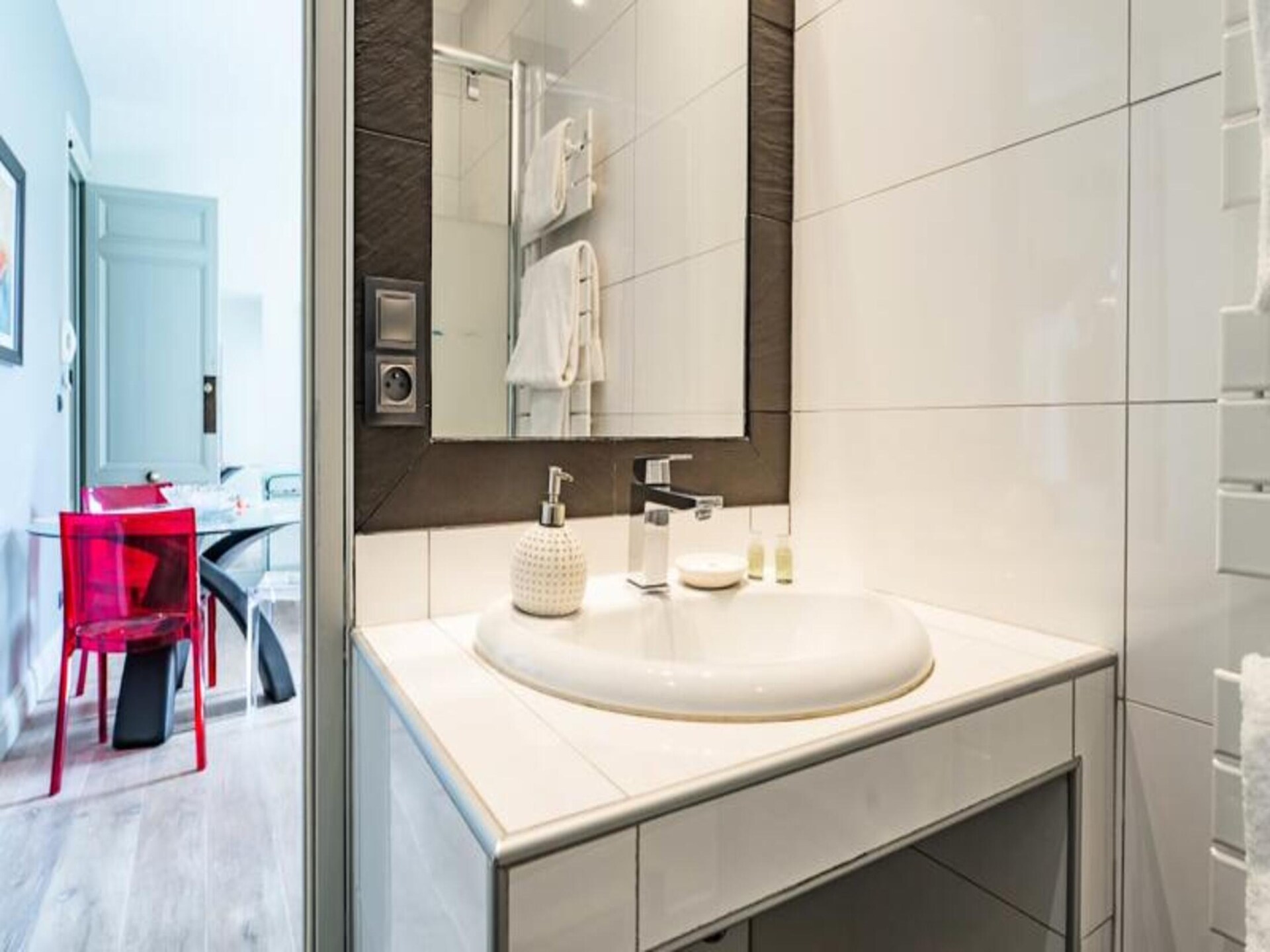 Stijlvol appartement met balkon in historisch Saint-Michel, Bordeaux - foto 18