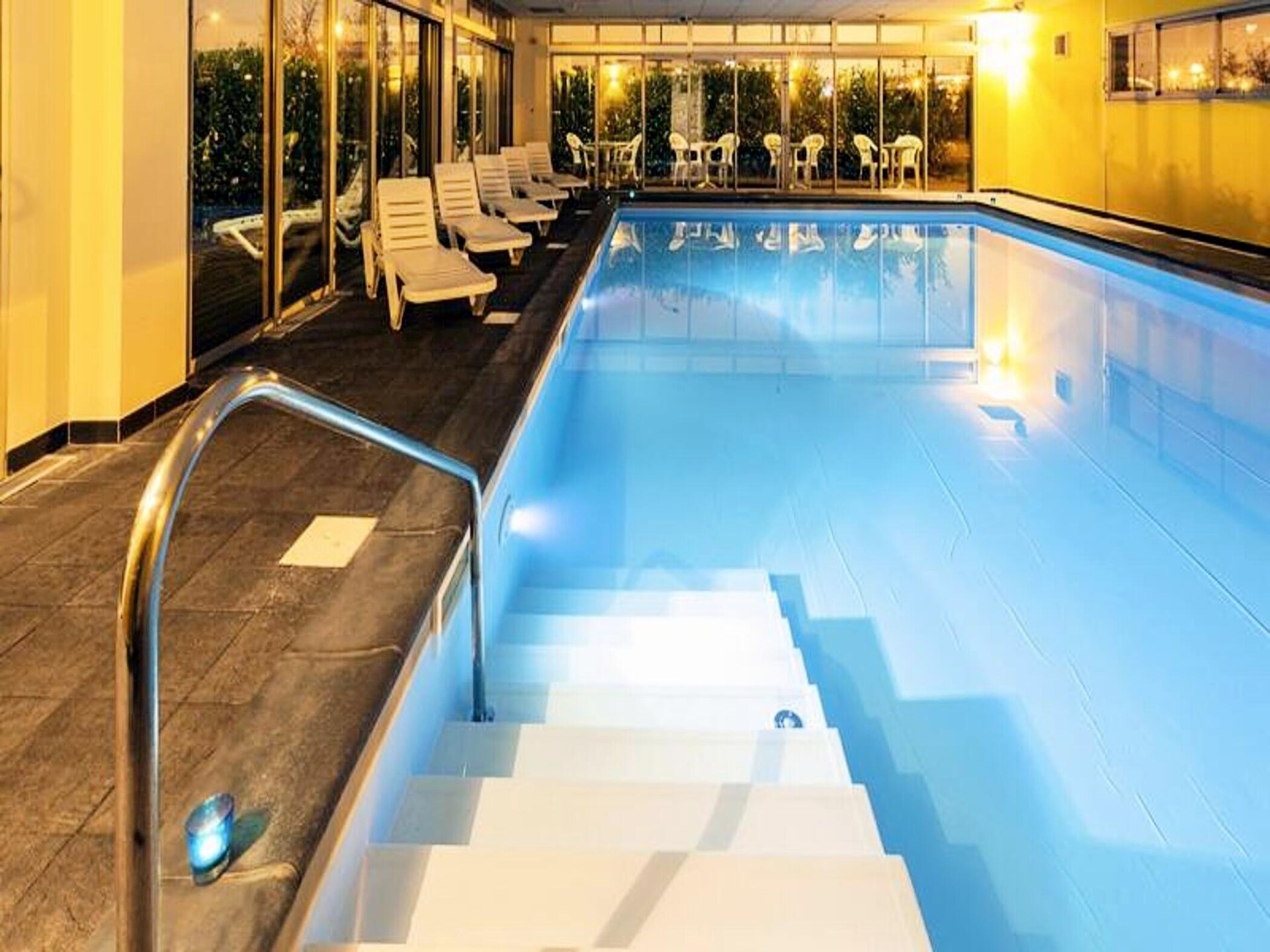 Knusse studio voor 2 bij Toulouse met zwembad, sauna & fitness - foto 17