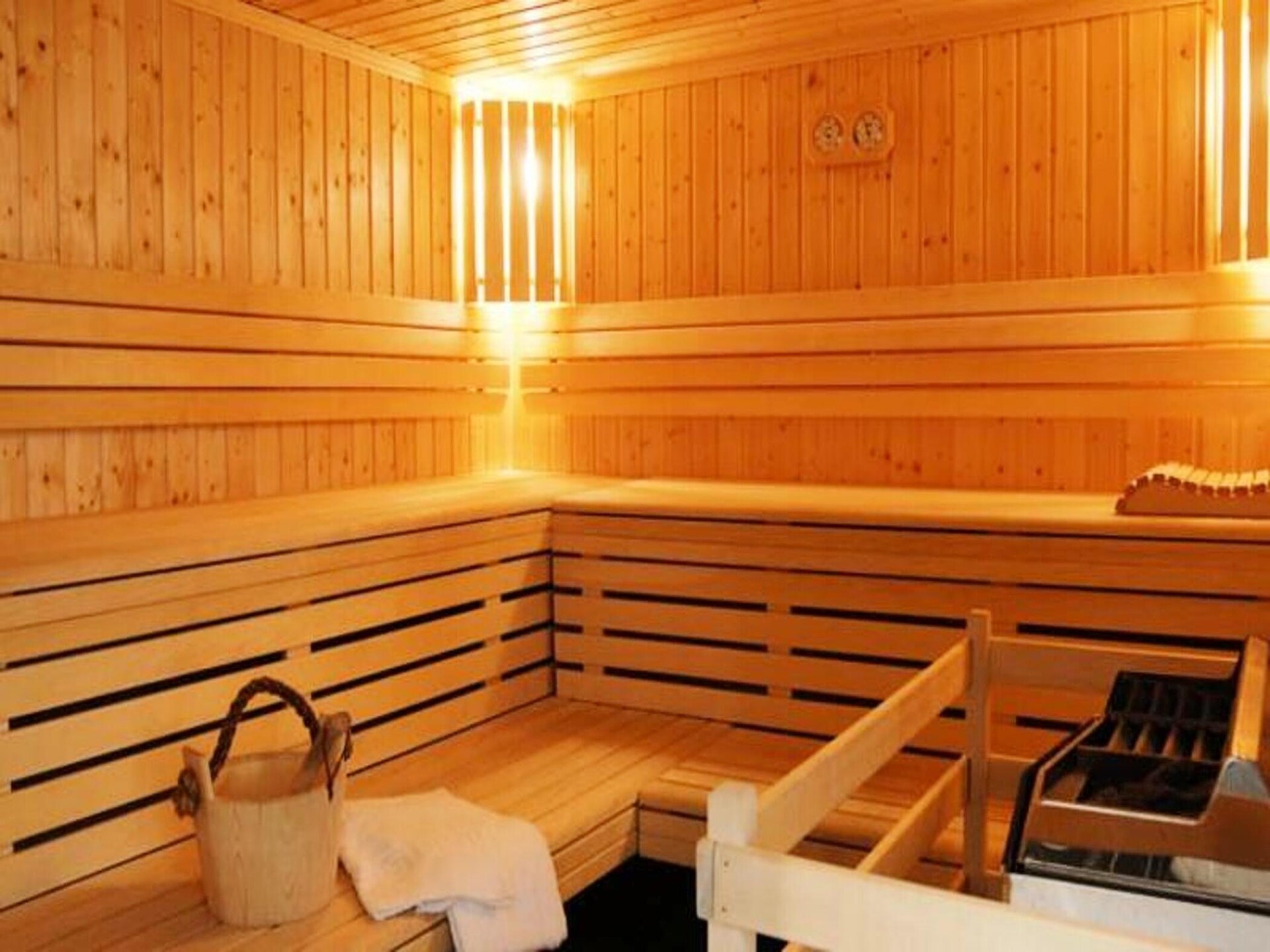 Knusse studio voor 2 bij Toulouse met zwembad, sauna & fitness - foto 22