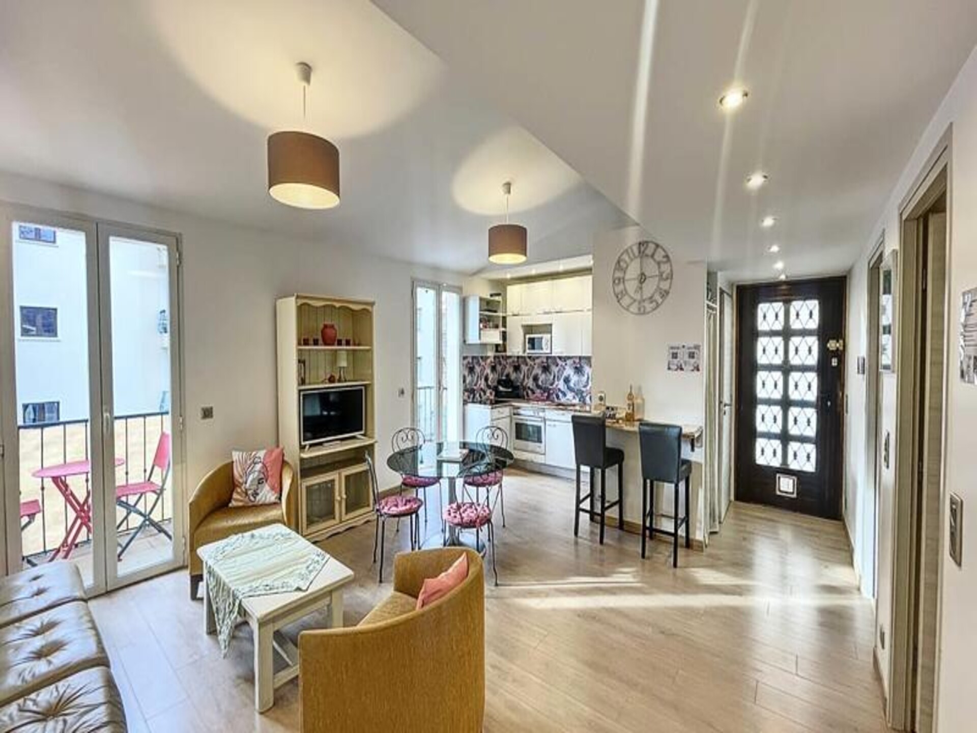 Charmant appartement met mezzanine en balkons, op loopafstand van Cannes centrum - foto 15