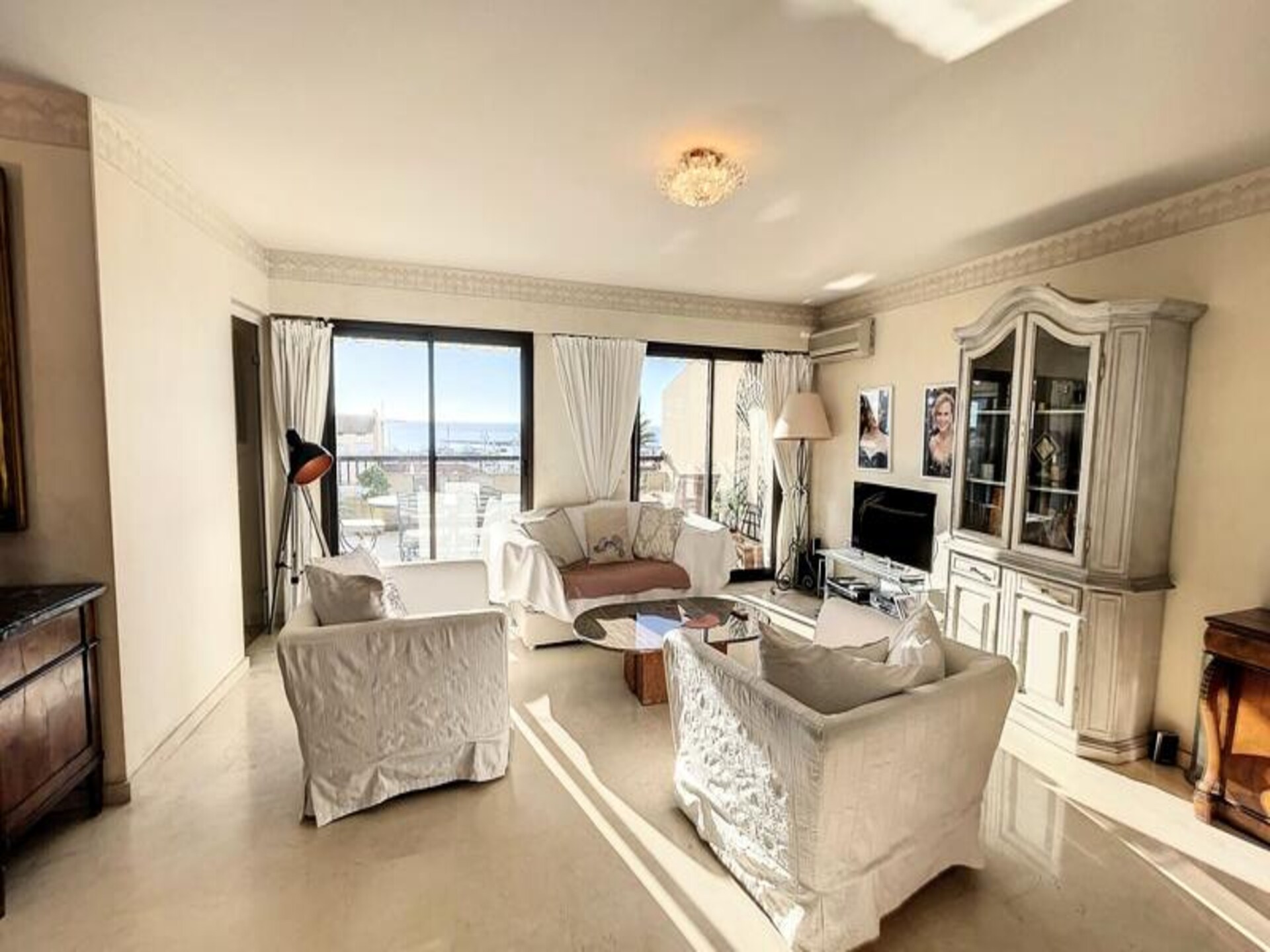 Panoramisch Zeezicht Appartement met 50m² Dakterras in het Hart van Cannes - foto 6