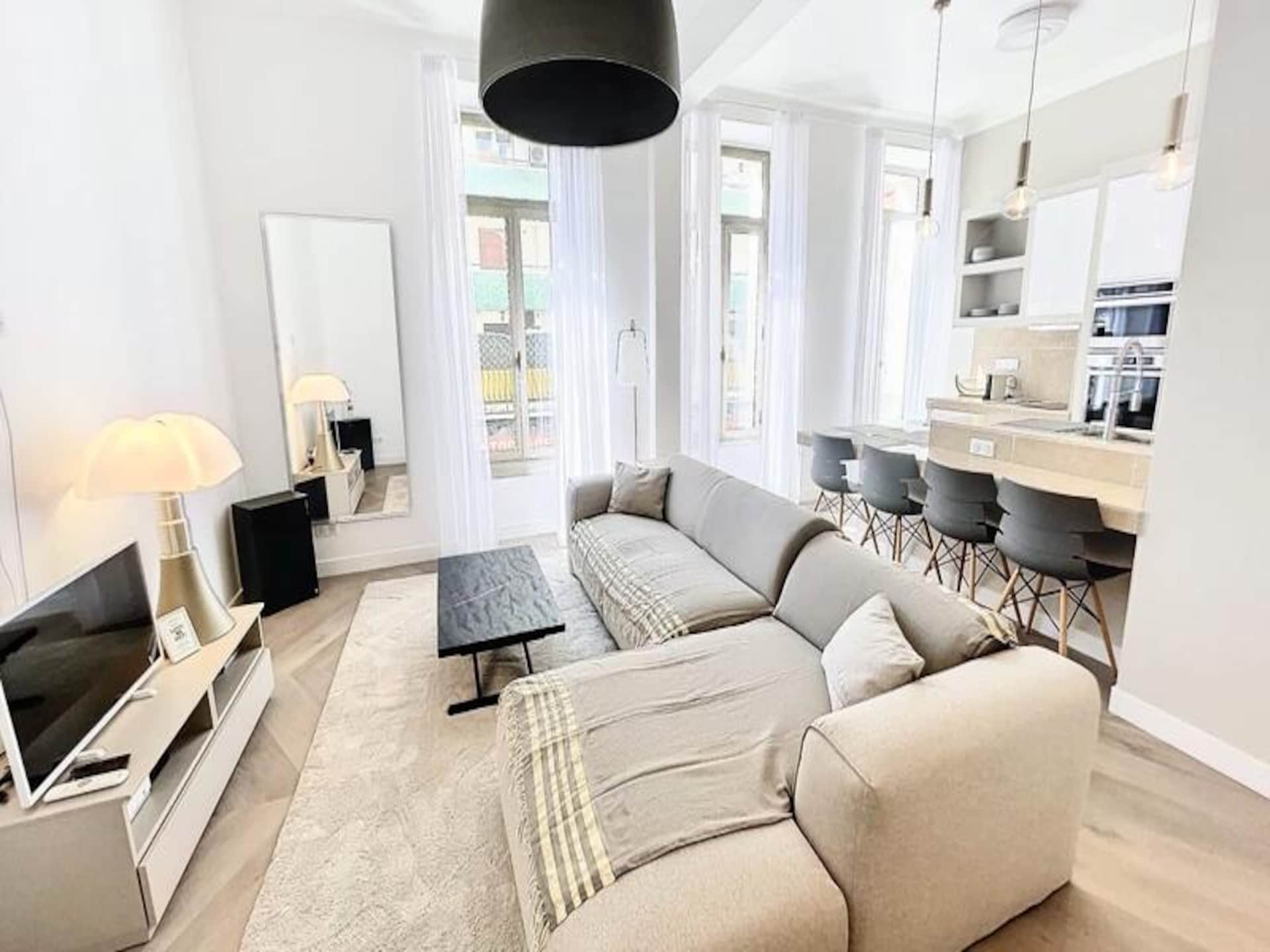 Licht appartement in hartje Cannes, vlakbij zee en Croisette - foto 1