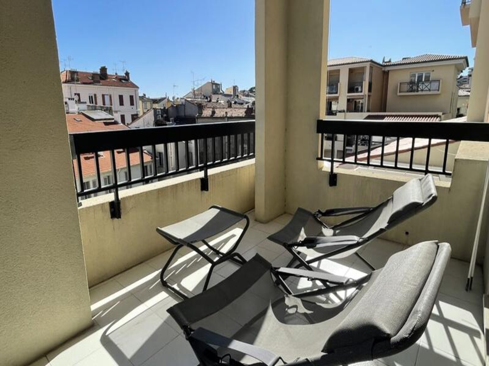 Stijlvol appartement met terras in hartje Cannes, vlakbij Palais en strand - foto 21