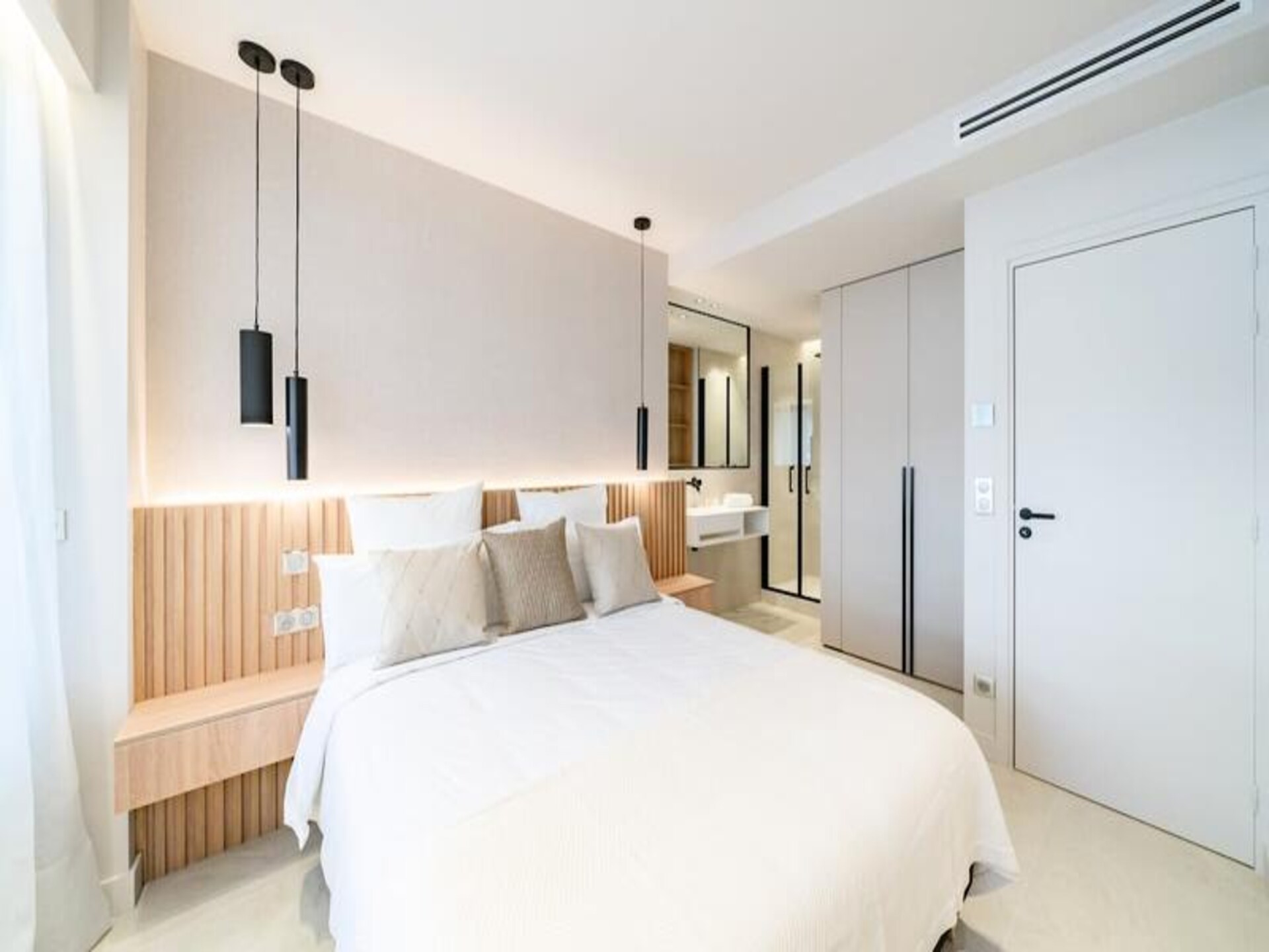 Prachtig gerenoveerd 4-kamerappartement met terras en zicht op het Carlton - foto 5