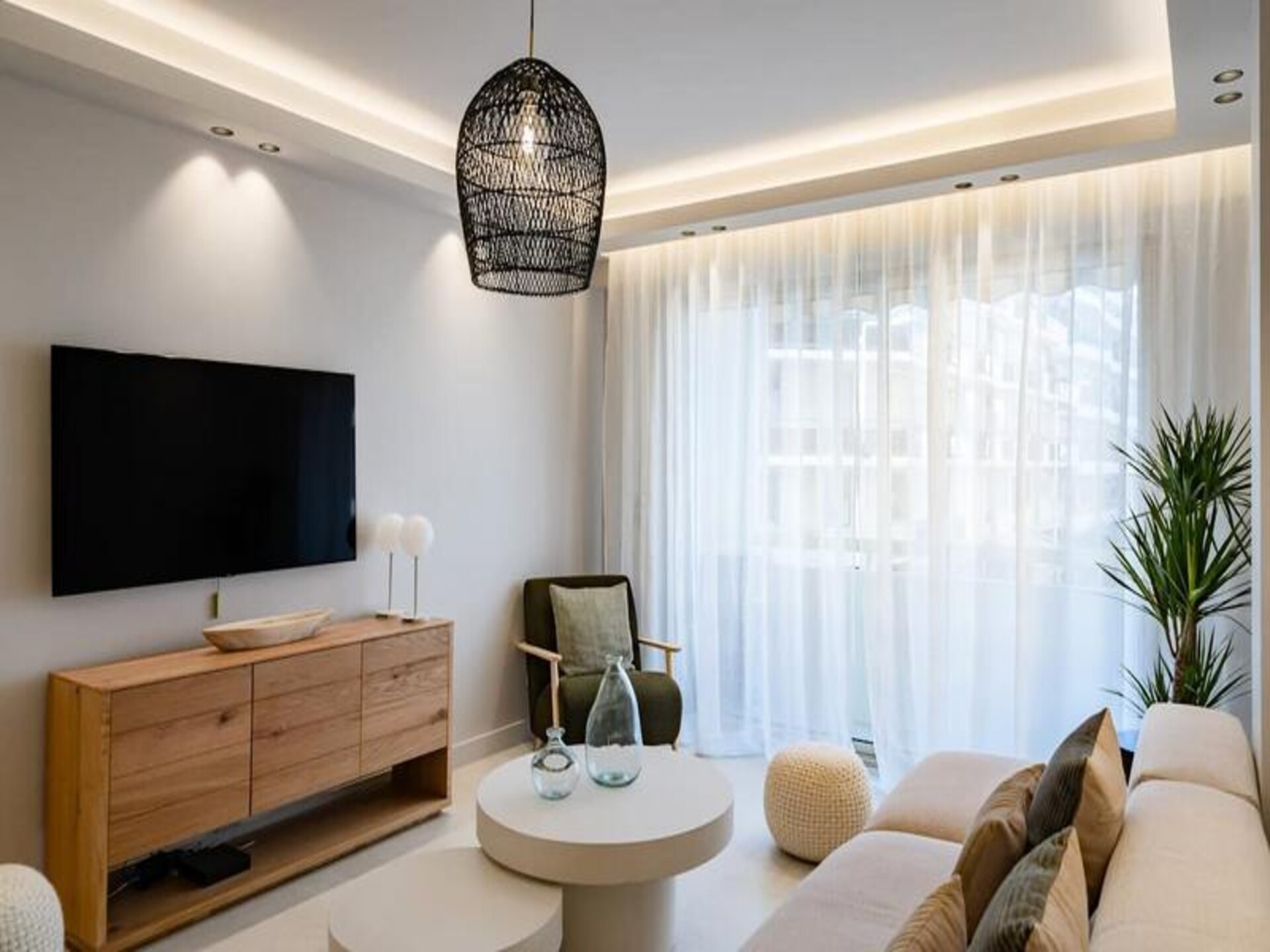 Prachtig gerenoveerd 4-kamerappartement met terras en zicht op het Carlton - foto 8