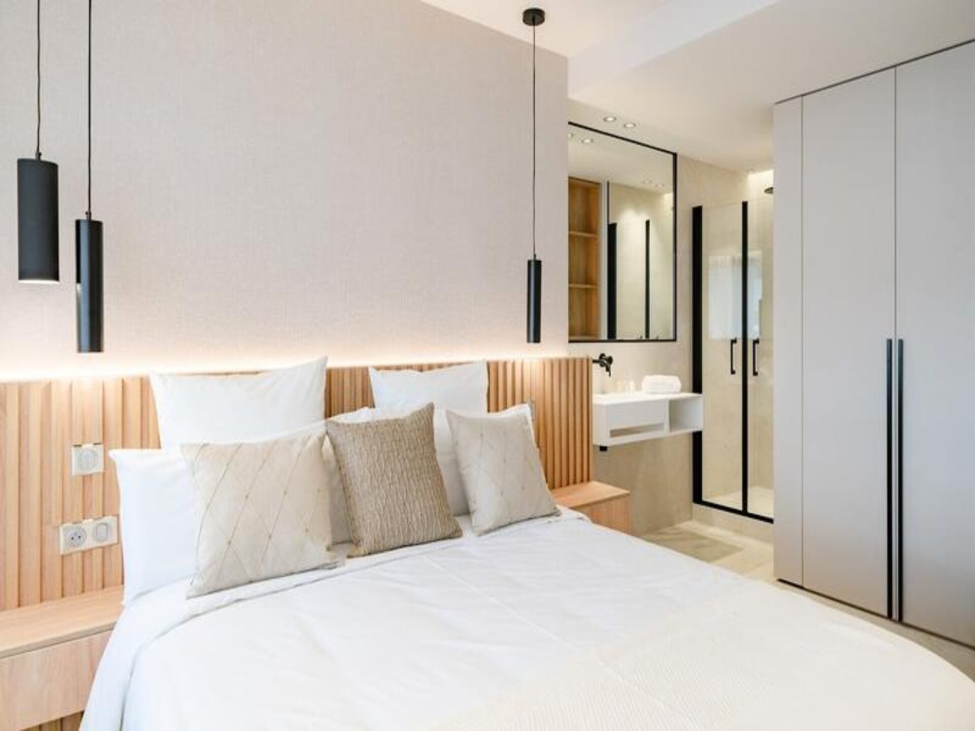 Prachtig gerenoveerd 4-kamerappartement met terras en zicht op het Carlton - foto 13