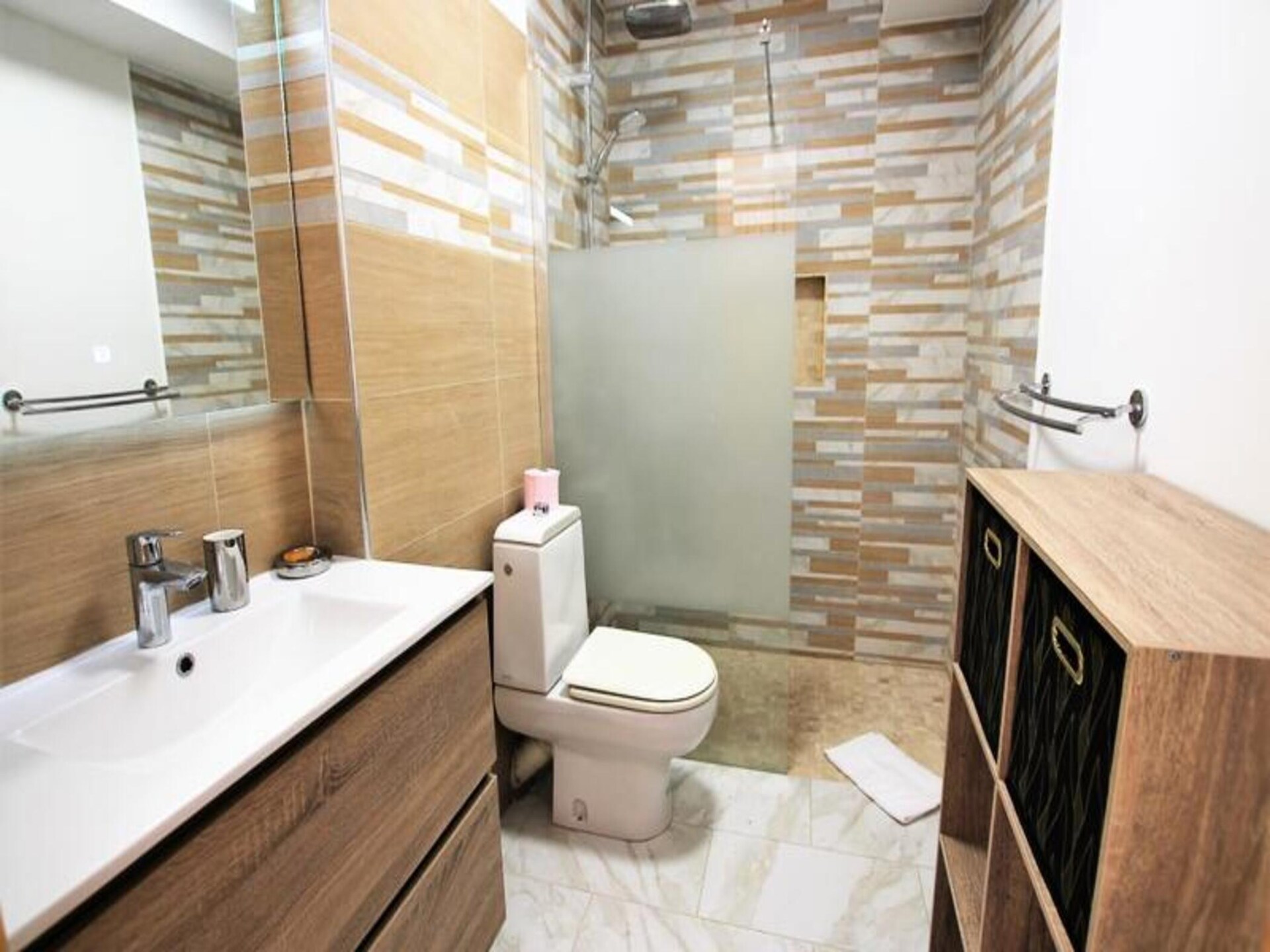 Luxe 5-persoons appartement met airco in hartje Cannes, 200m van La Croisette - foto 21