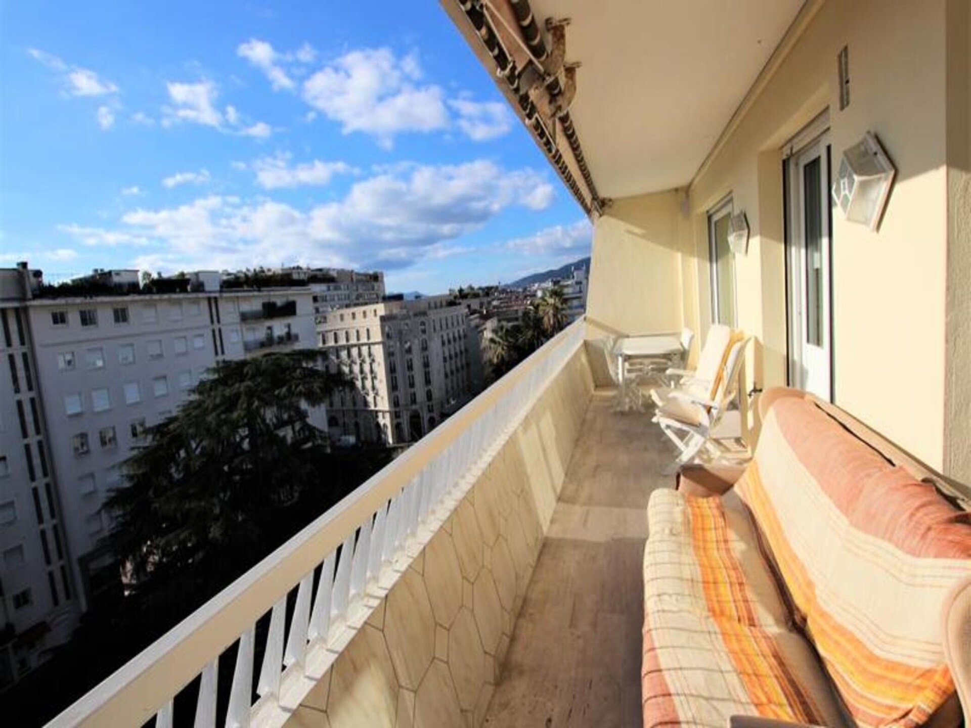 Luxe 5-persoons appartement met airco in hartje Cannes, 200m van La Croisette - foto 31