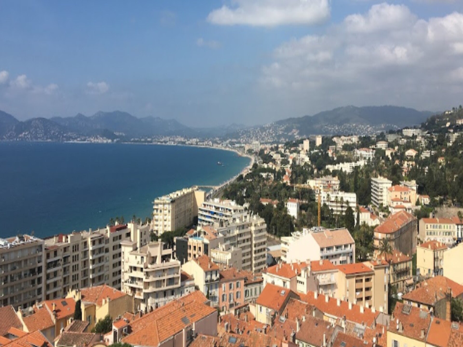 Luxe 5-persoons appartement met airco in hartje Cannes, 200m van La Croisette - foto 32