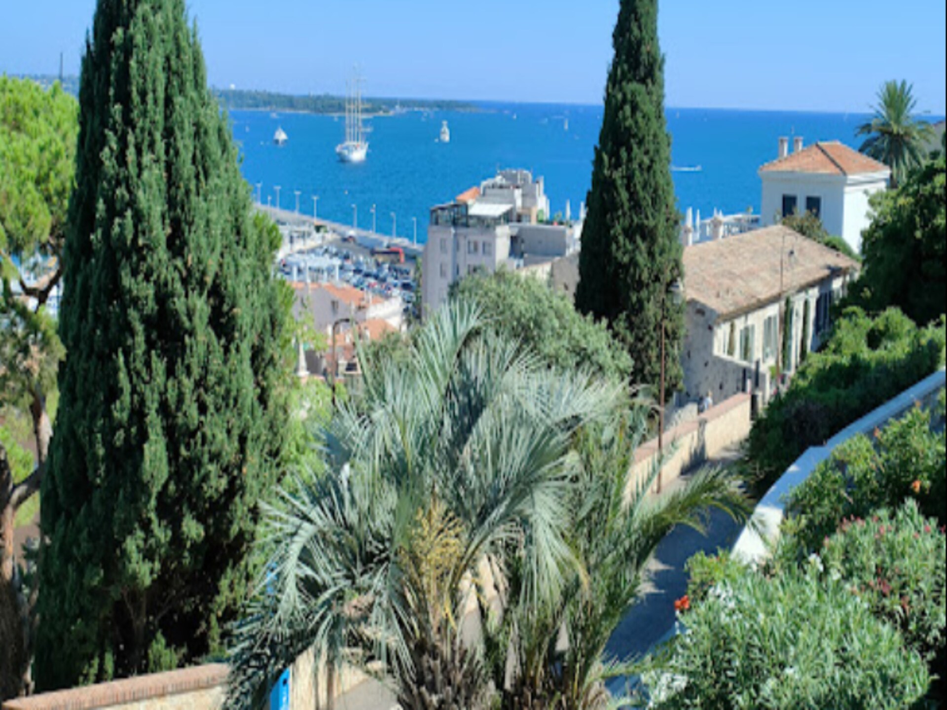 Luxe 5-persoons appartement met airco in hartje Cannes, 200m van La Croisette - foto 36