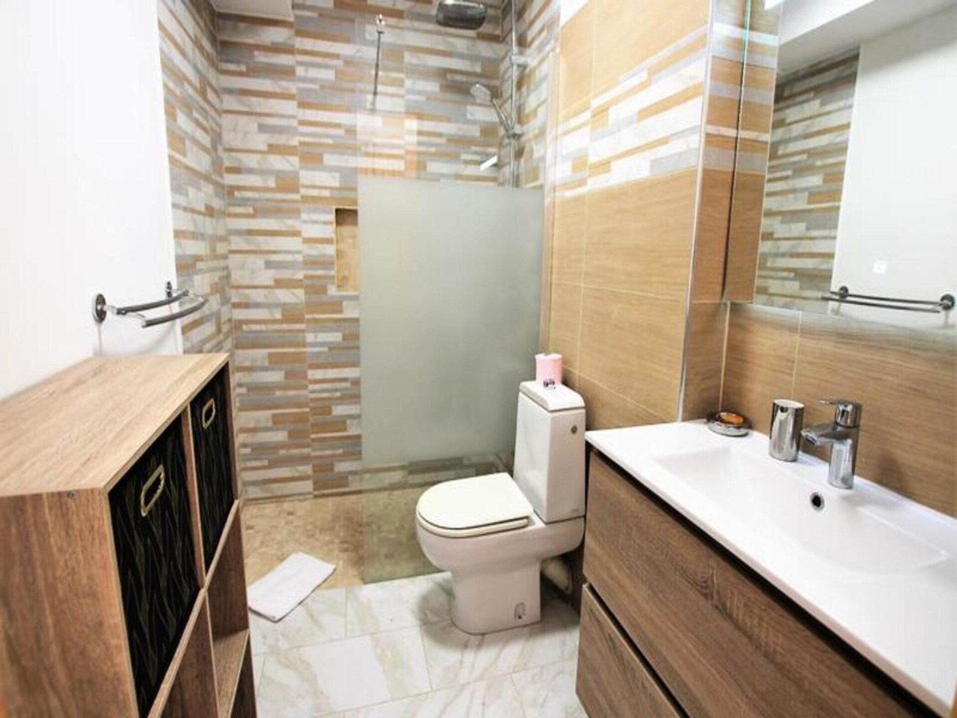 Luxe 5-persoons appartement met airco in hartje Cannes, 200m van La Croisette - foto 22