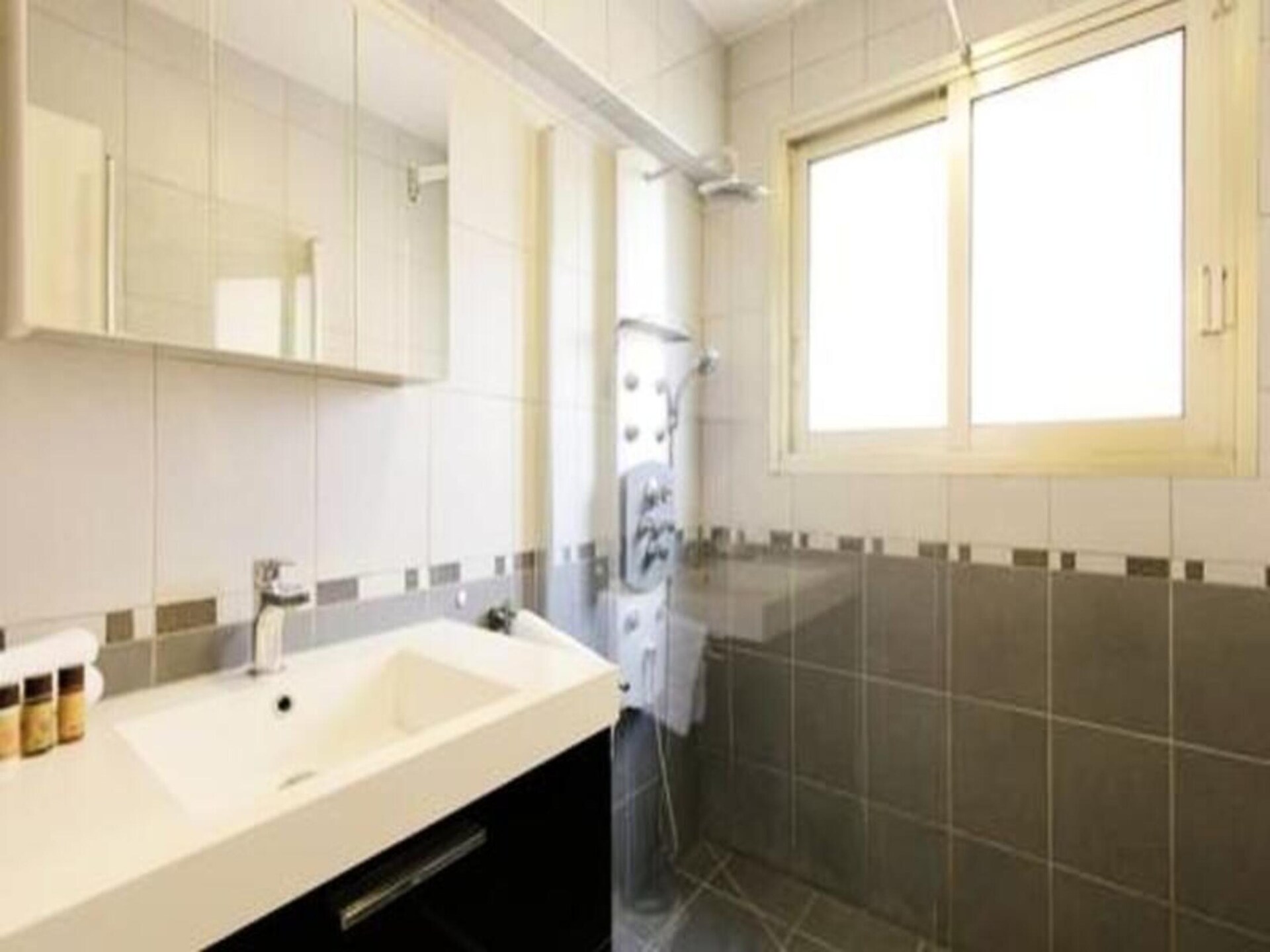 Licht appartement in Cannes met uitzicht op park, vlakbij de Croisette - foto 31