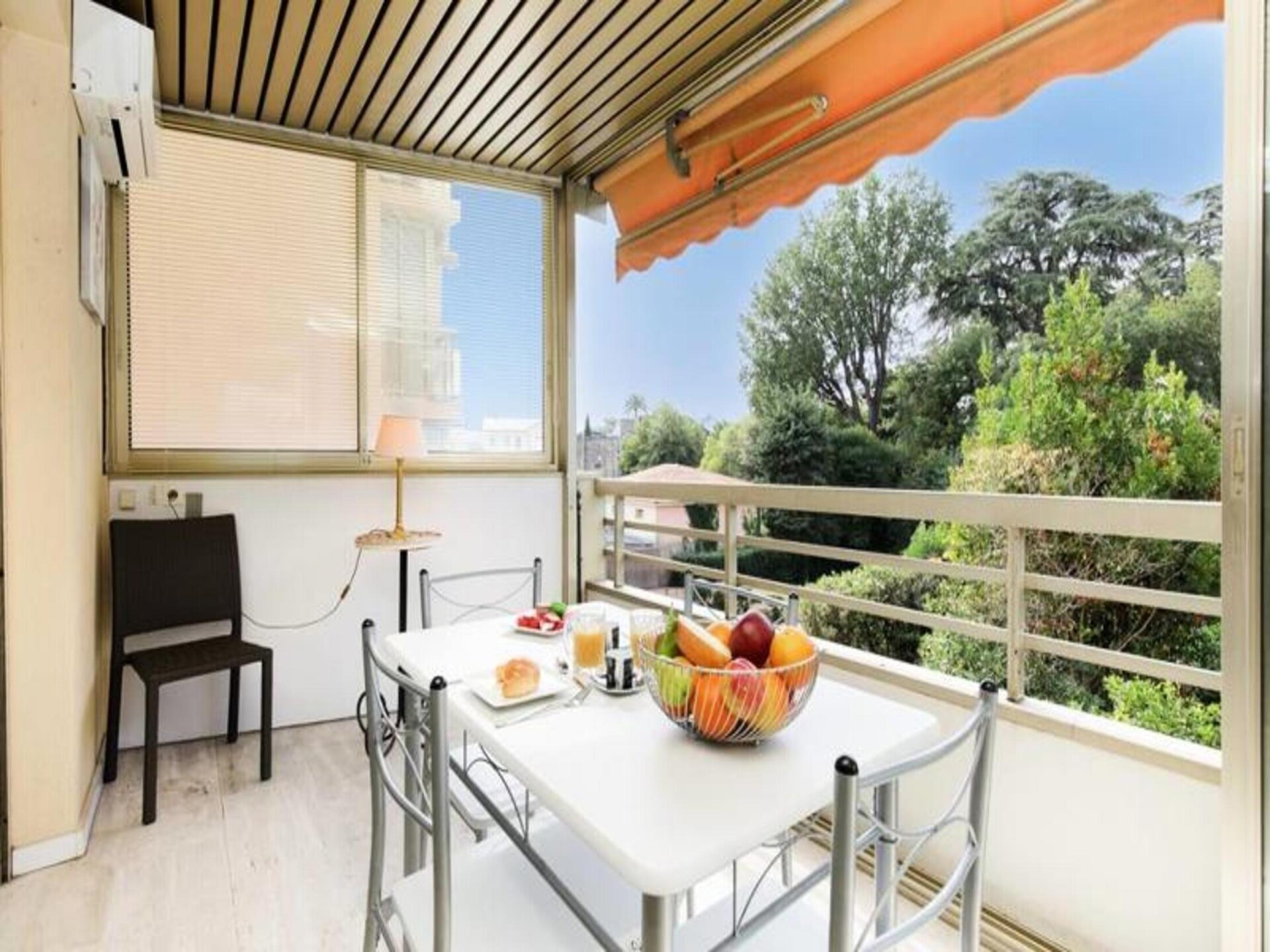 Licht appartement in Cannes met uitzicht op park, vlakbij de Croisette - foto 35