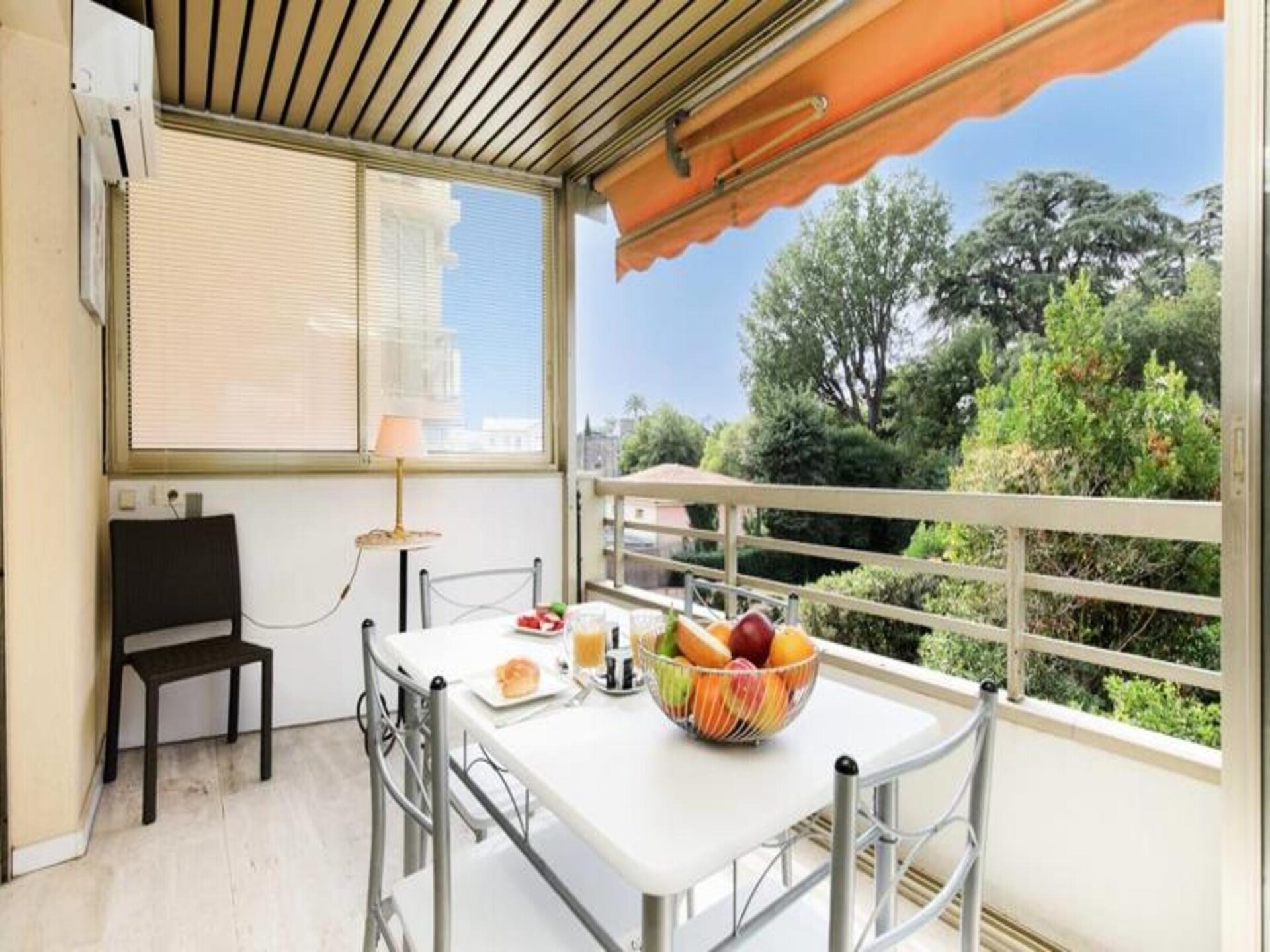 Licht appartement in Cannes met uitzicht op park, vlakbij de Croisette - foto 11