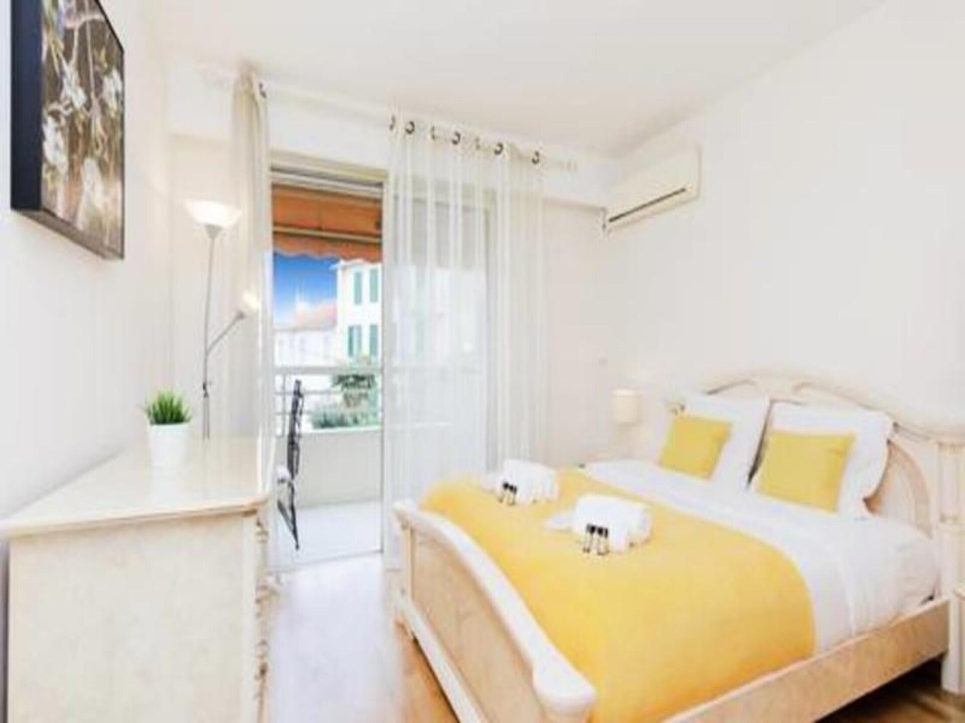 Licht appartement in Cannes met uitzicht op park, vlakbij de Croisette - foto 8