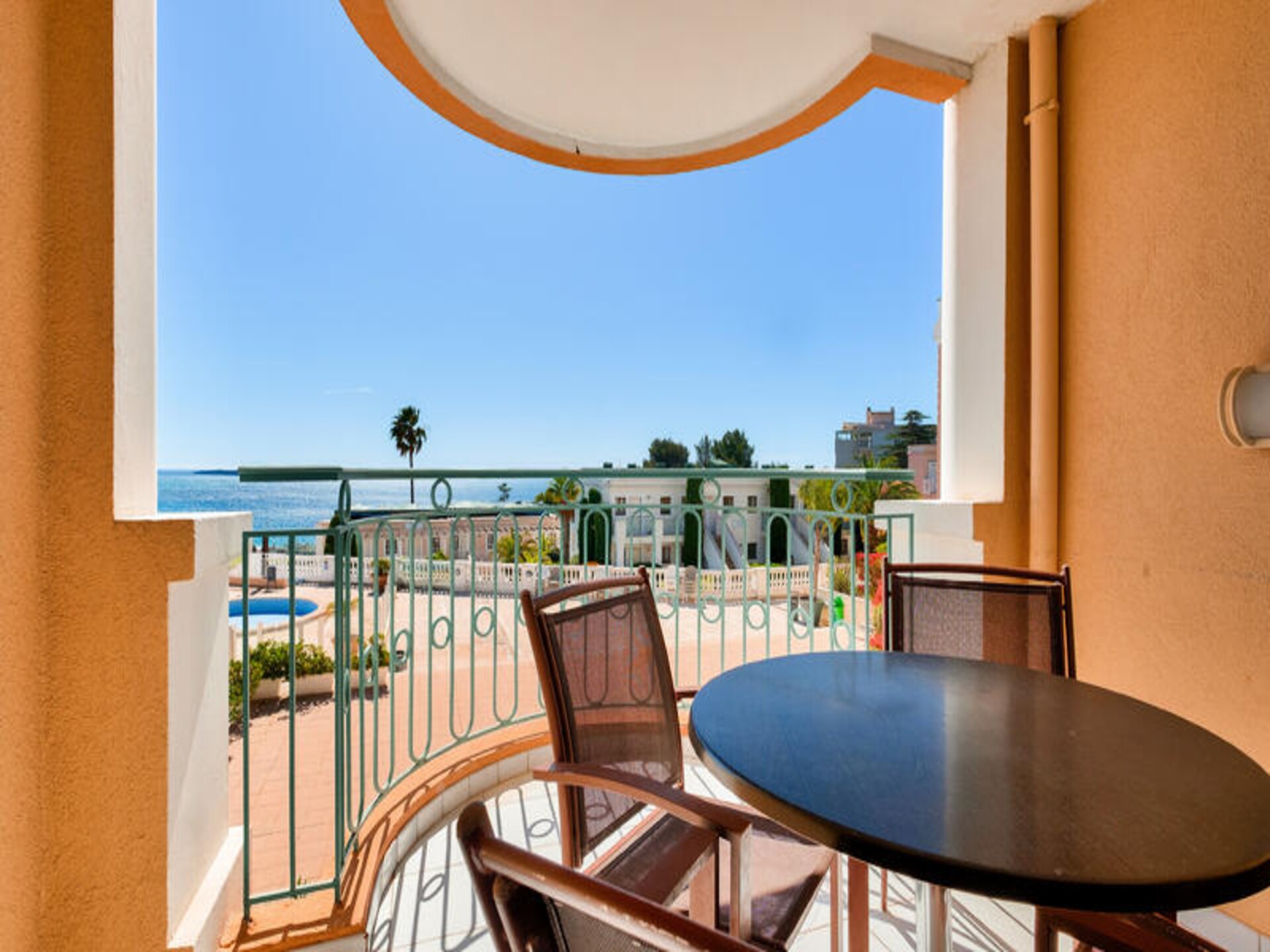 Panoramisch appartement met zeezicht in weelderig park nabij Cannes centrum - foto 23