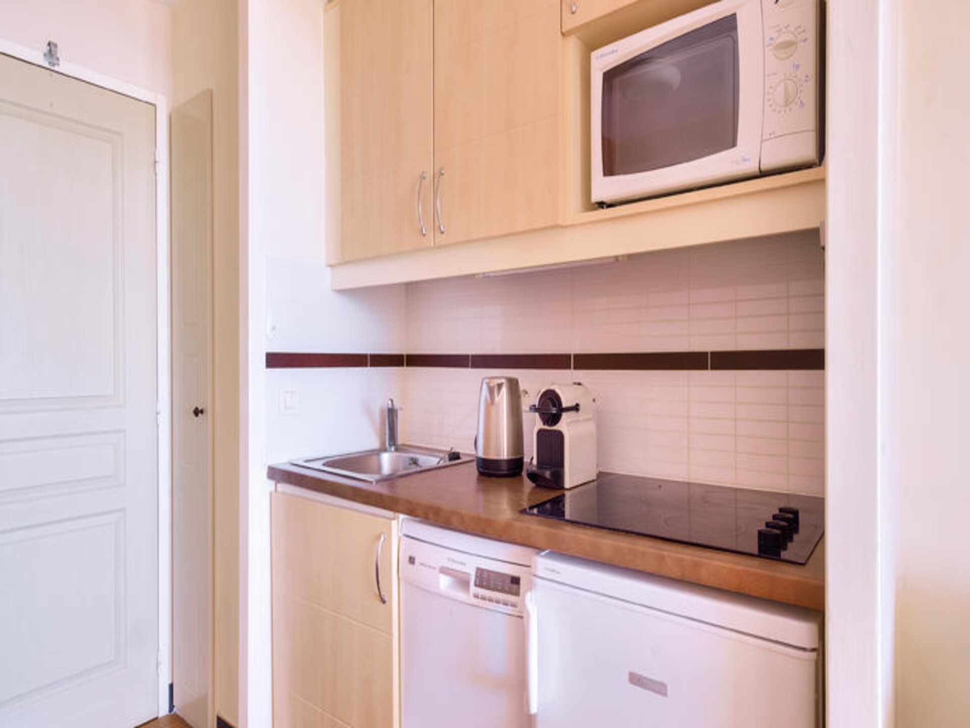 Panoramisch appartement met zeezicht in weelderig park nabij Cannes centrum - foto 27