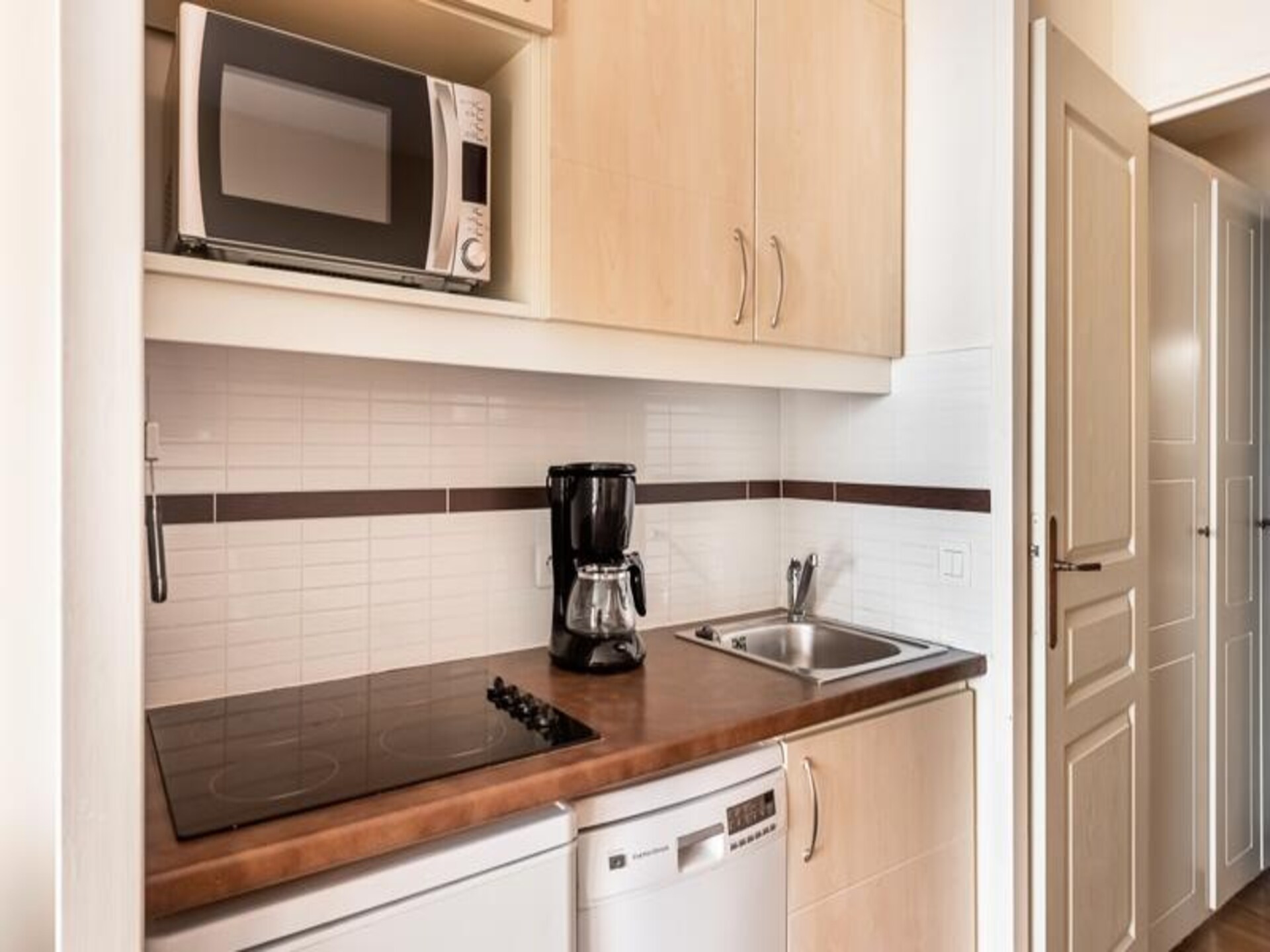Rustiek appartement in Cannes met zwembad en zeezicht op 800m van strand - foto 24