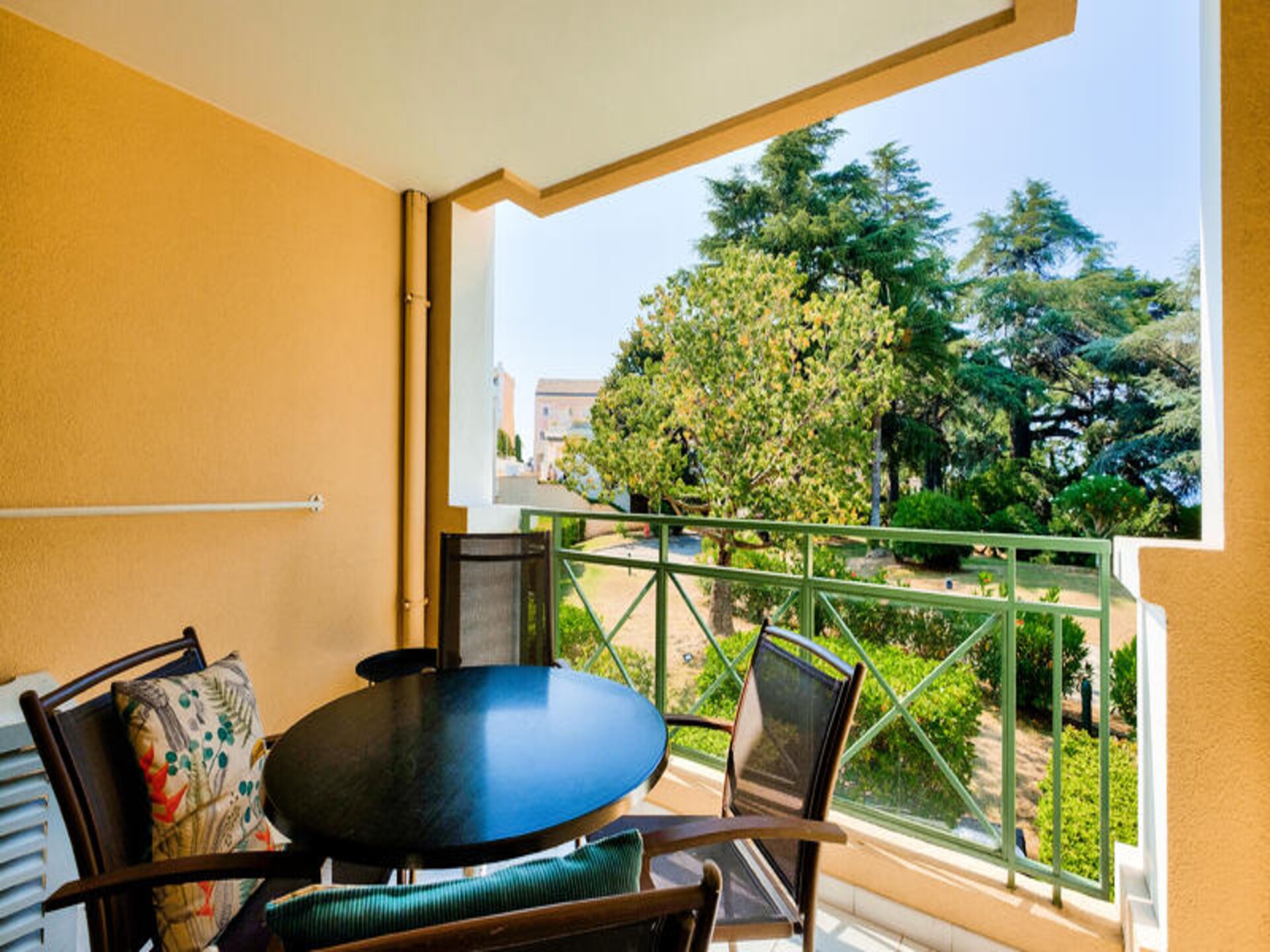 Appartement in Cannes met panoramisch zeezicht en zwembad in 5-ha park - foto 27
