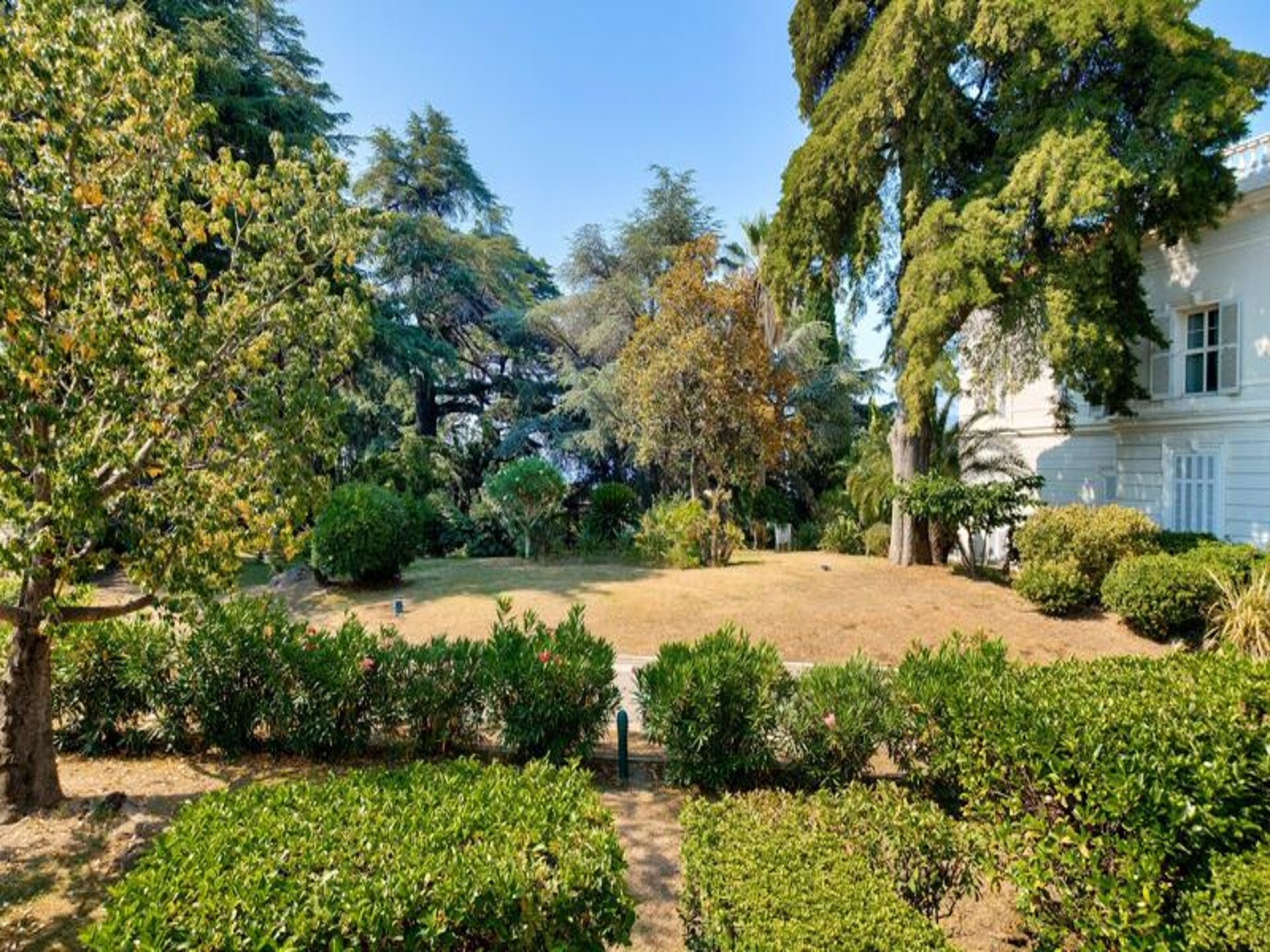 Appartement in Cannes met panoramisch zeezicht en zwembad in 5-ha park - foto 28