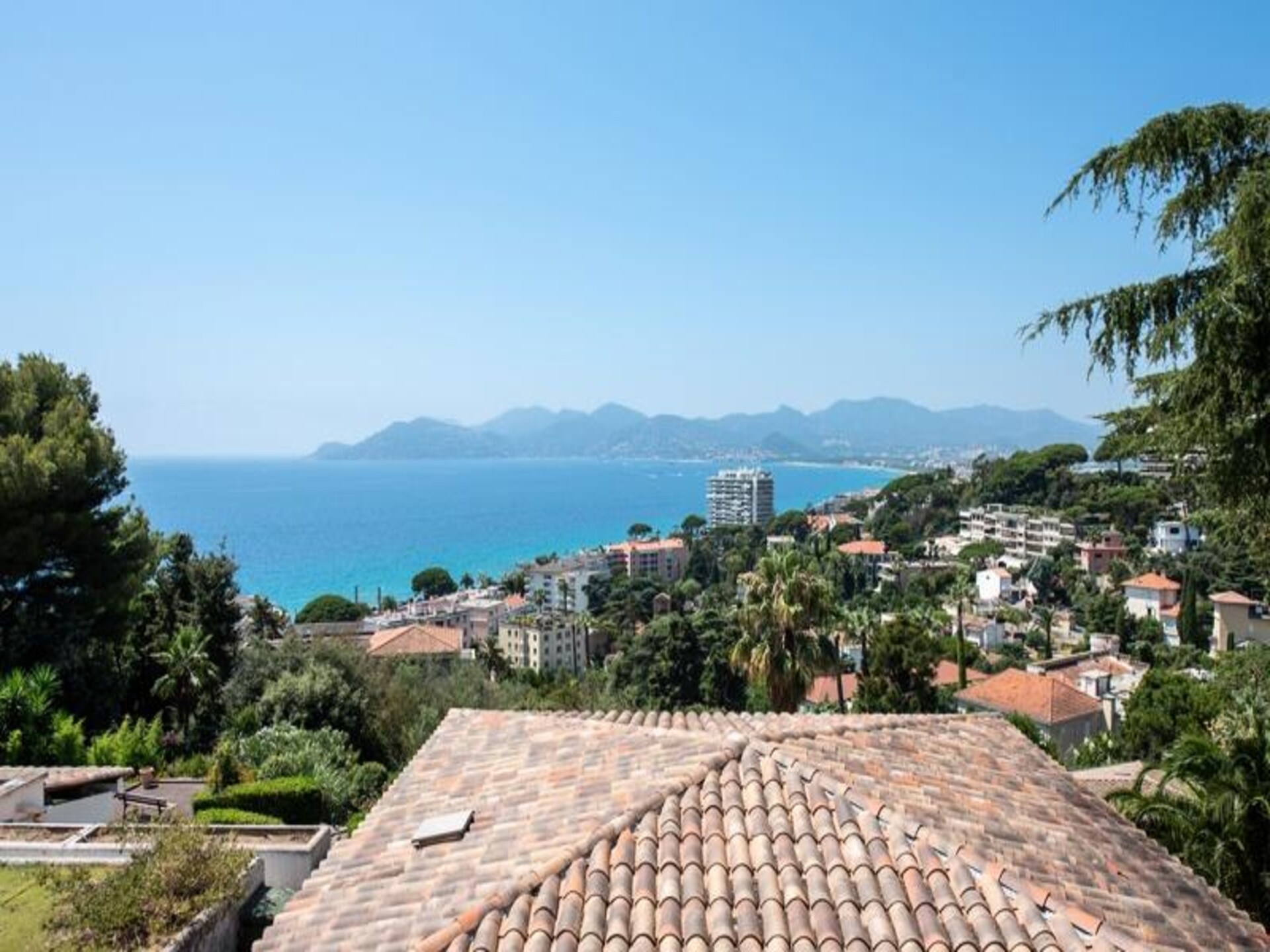 Luxe duplex met zeezicht en tuin nabij het strand van Cannes - foto 14