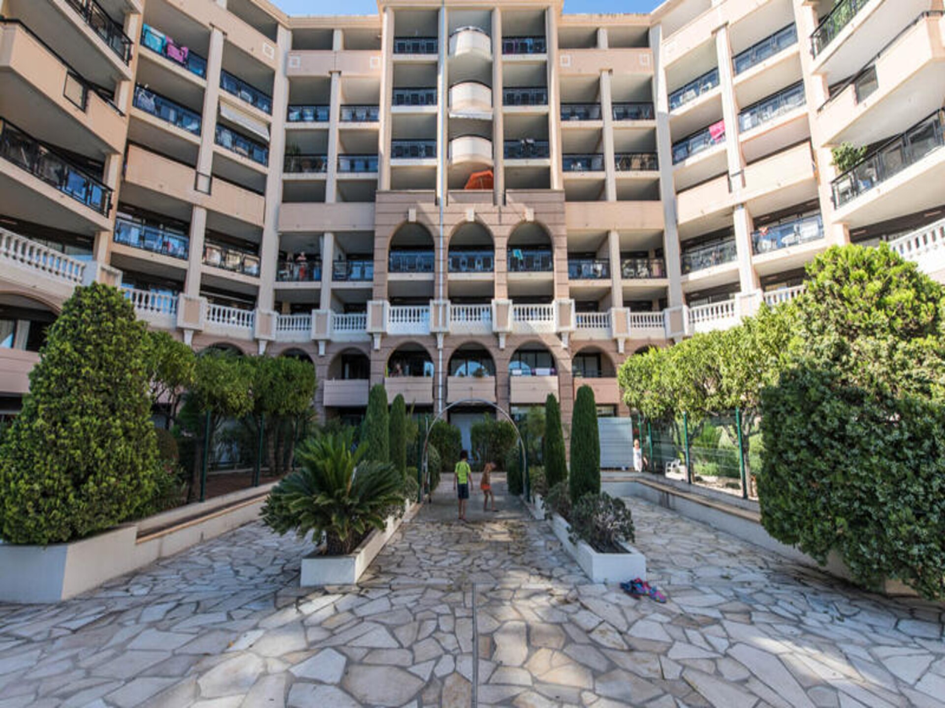 Licht appartement op 100 meter van het strand in Cannes La Bocca - foto 4