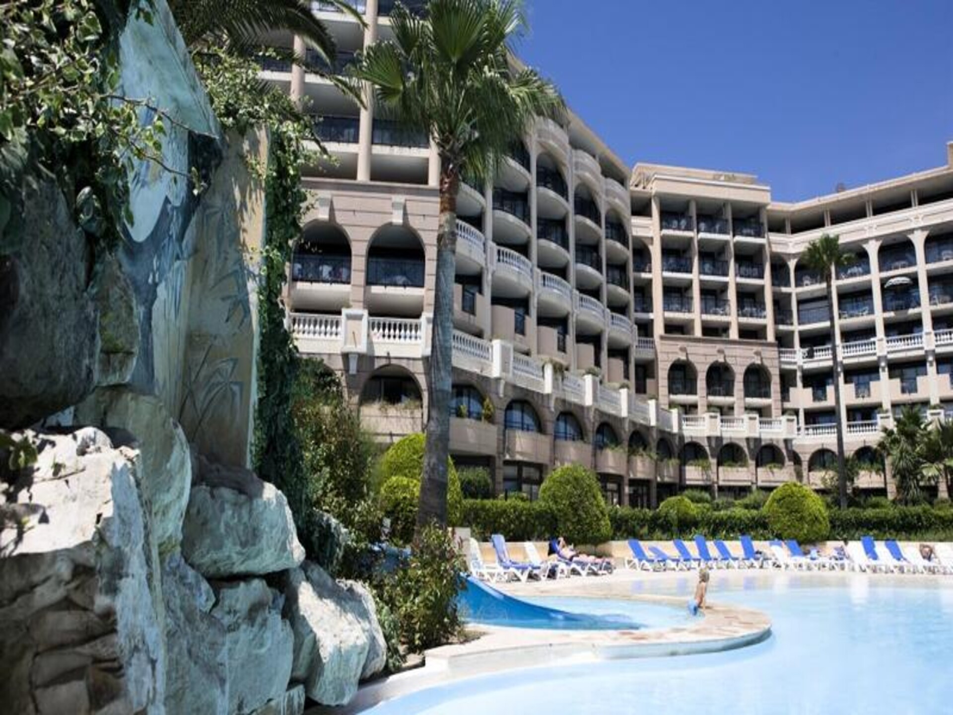 Licht appartement op 100 meter van het strand in Cannes La Bocca - foto 8