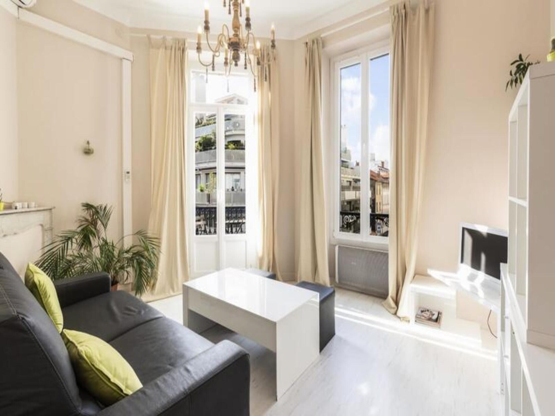 Licht appartement op 400 meter van de Croisette in Cannes - foto 1